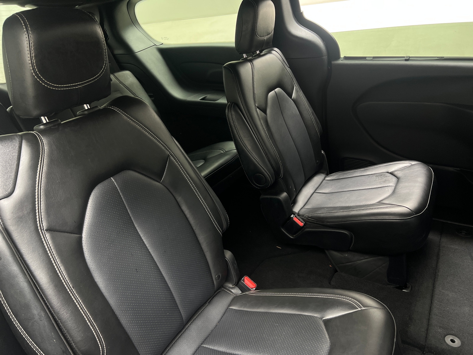 Thumbnail: 2025 Chrysler Pacifica - 5