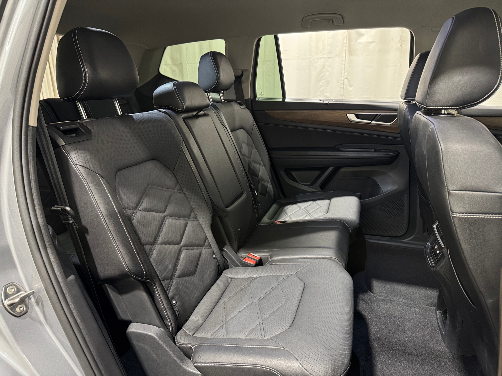Thumbnail: 2026 Volkswagen Atlas - 6