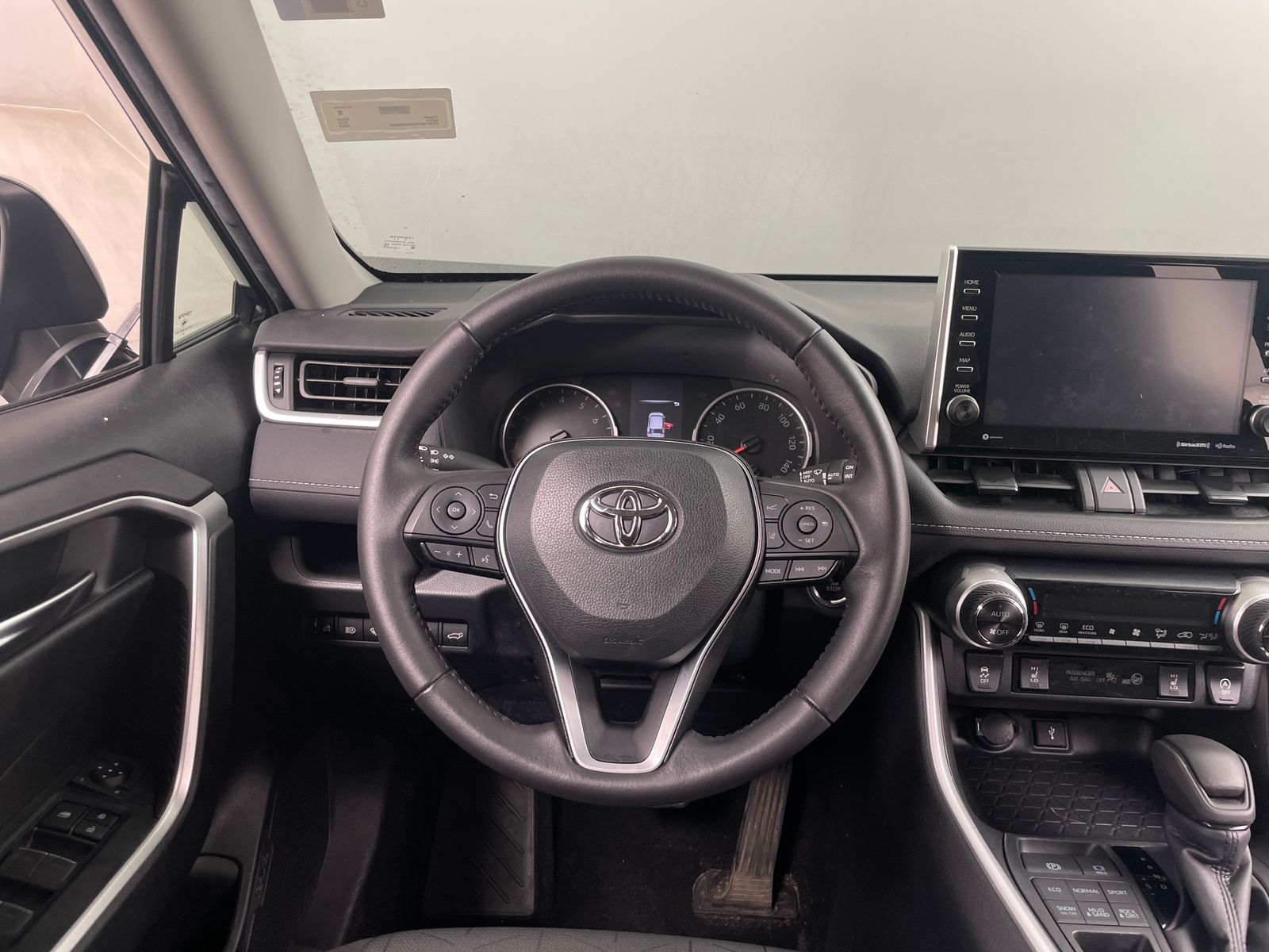 Thumbnail: 2022 Toyota RAV4 - 5