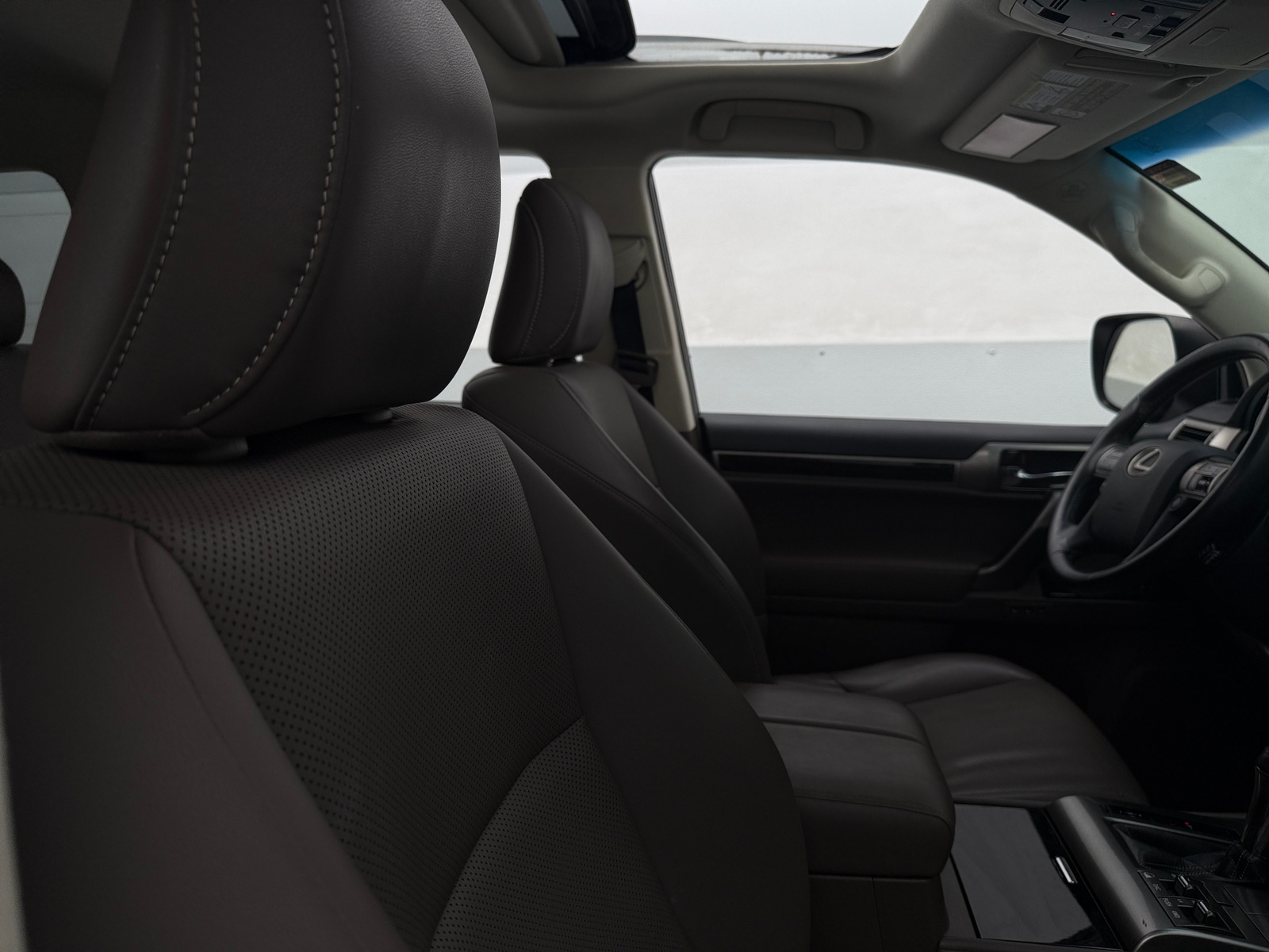 Thumbnail: 2016 Lexus GX - 2