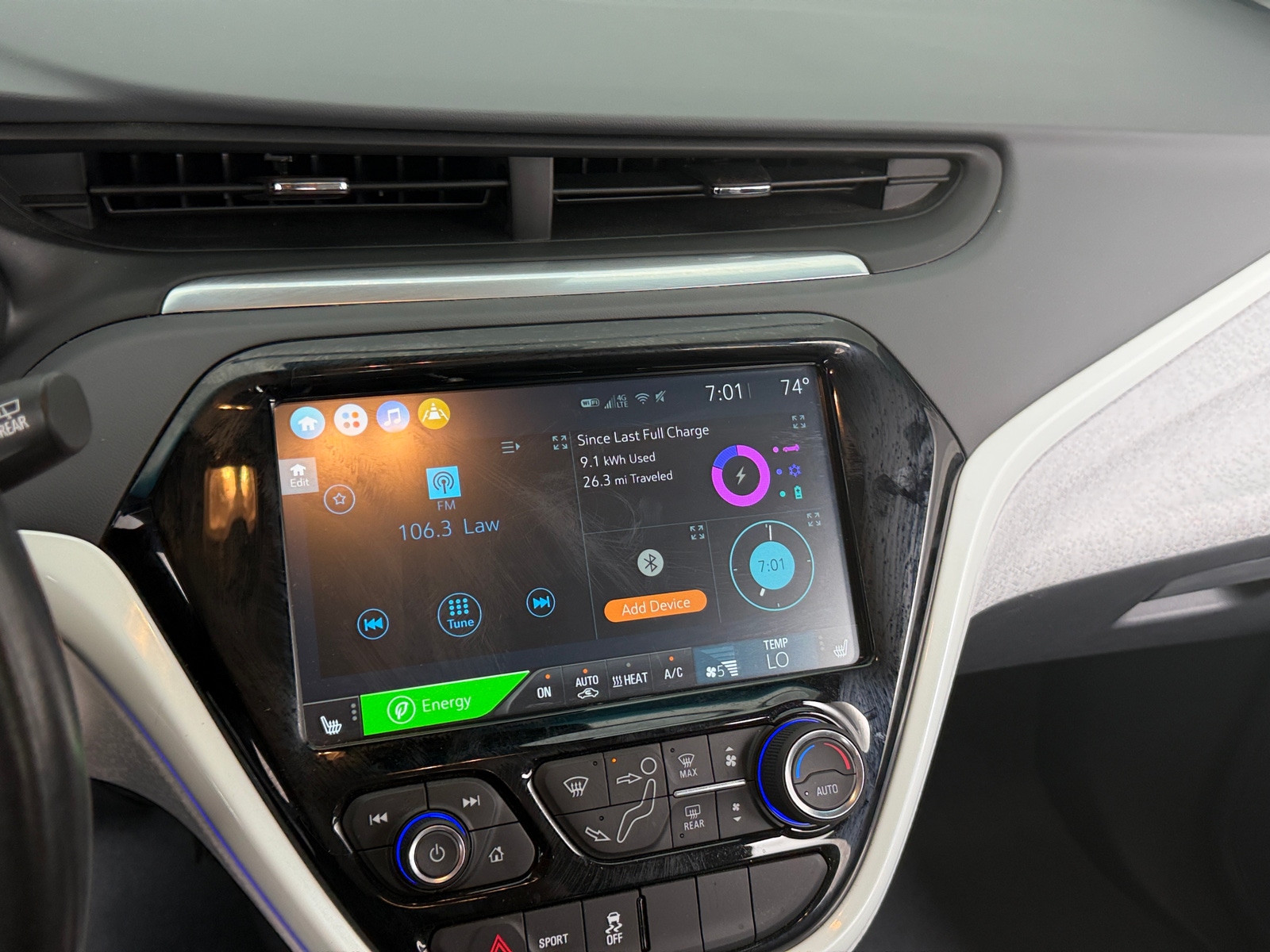 Thumbnail: 2021 Chevrolet Bolt EV - 3