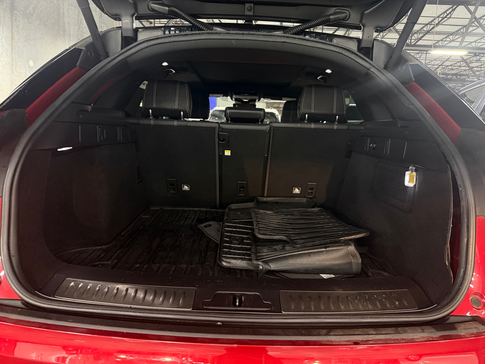 Thumbnail: 2019 Land Rover Range Rover Velar - 6