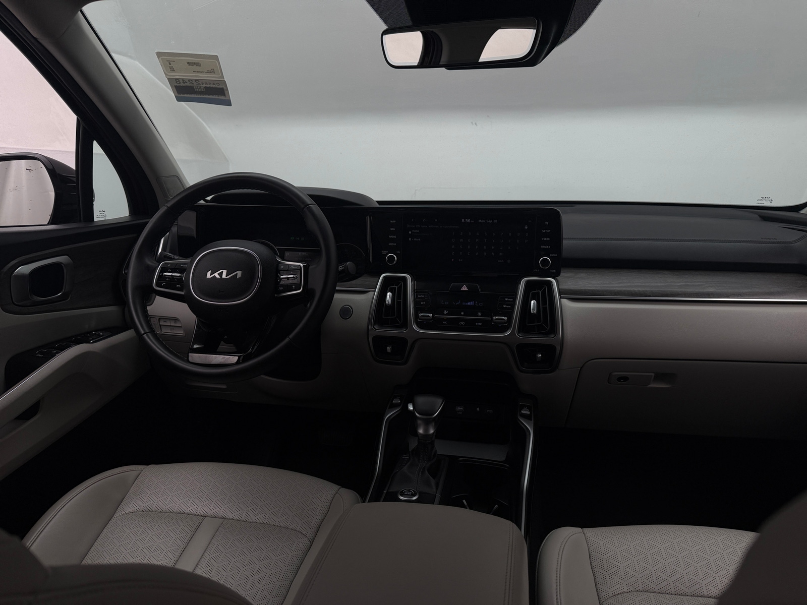 Thumbnail: 2023 Kia Sorento - 2