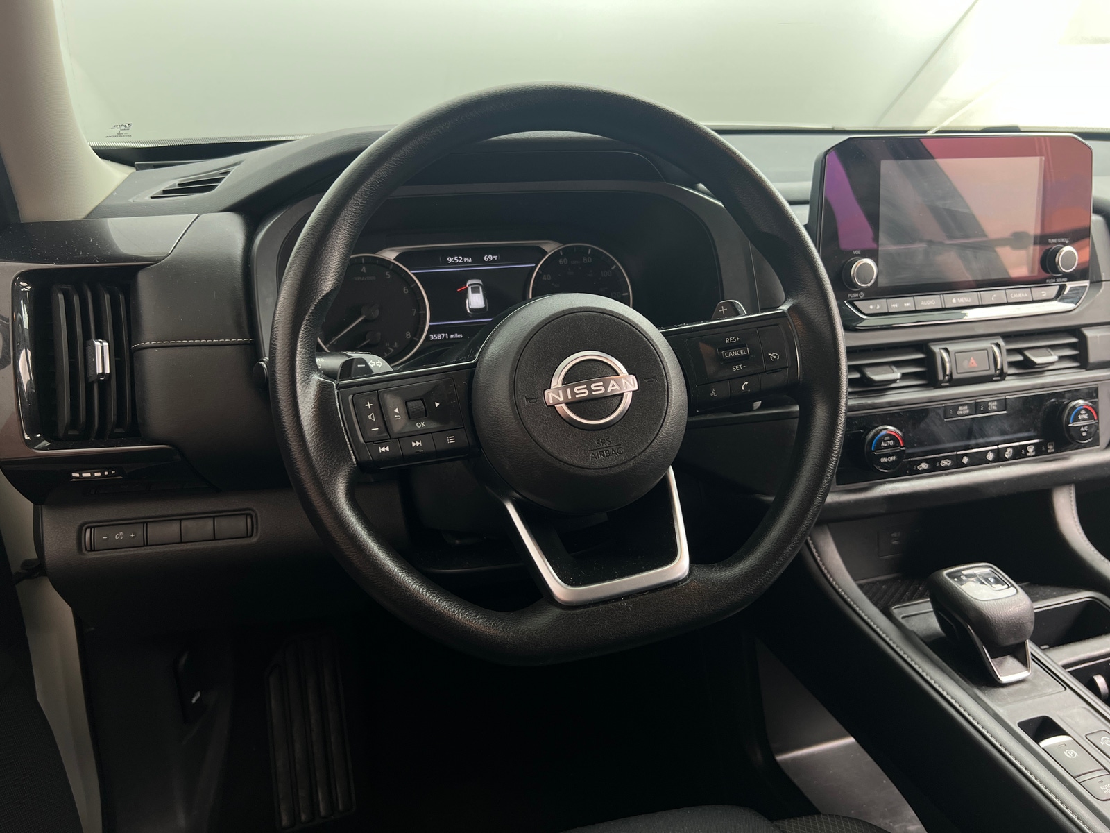 Thumbnail: 2024 Nissan Pathfinder - 5