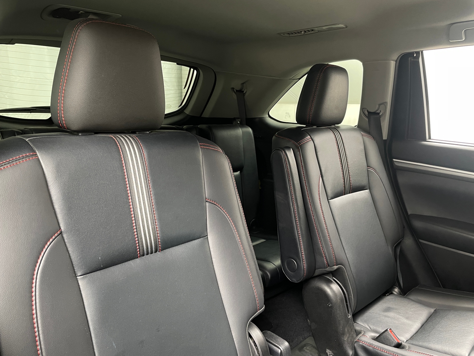 Thumbnail: 2019 Toyota Highlander - 6
