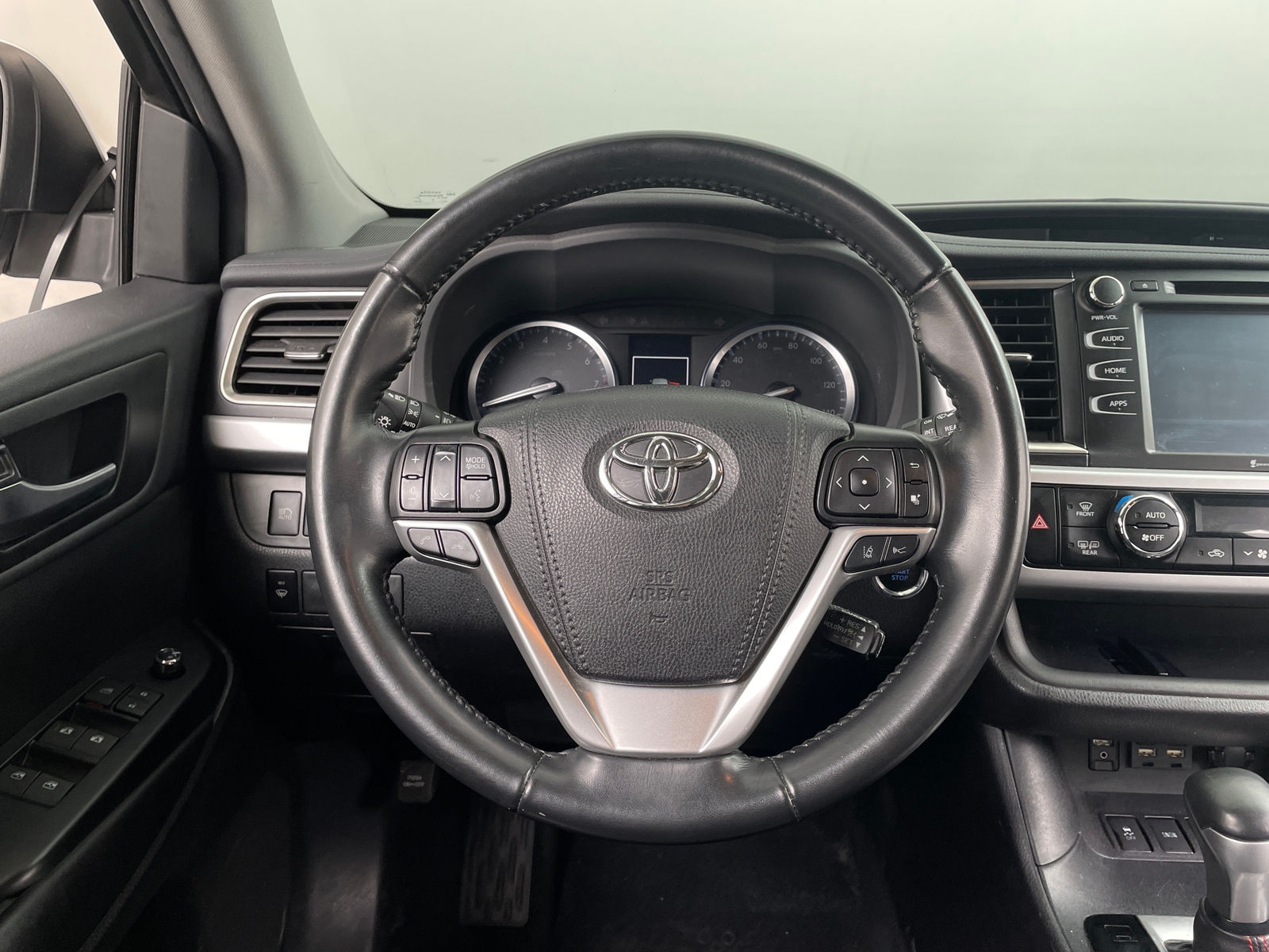 Thumbnail: 2019 Toyota Highlander - 5