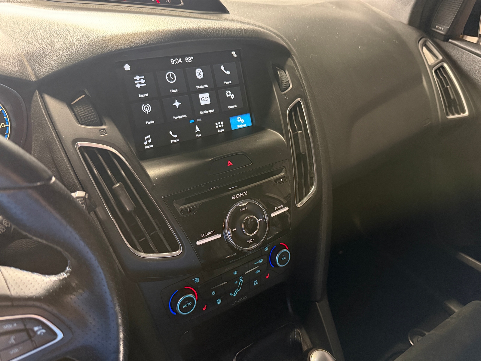 Thumbnail: 2016 Ford Focus - 4