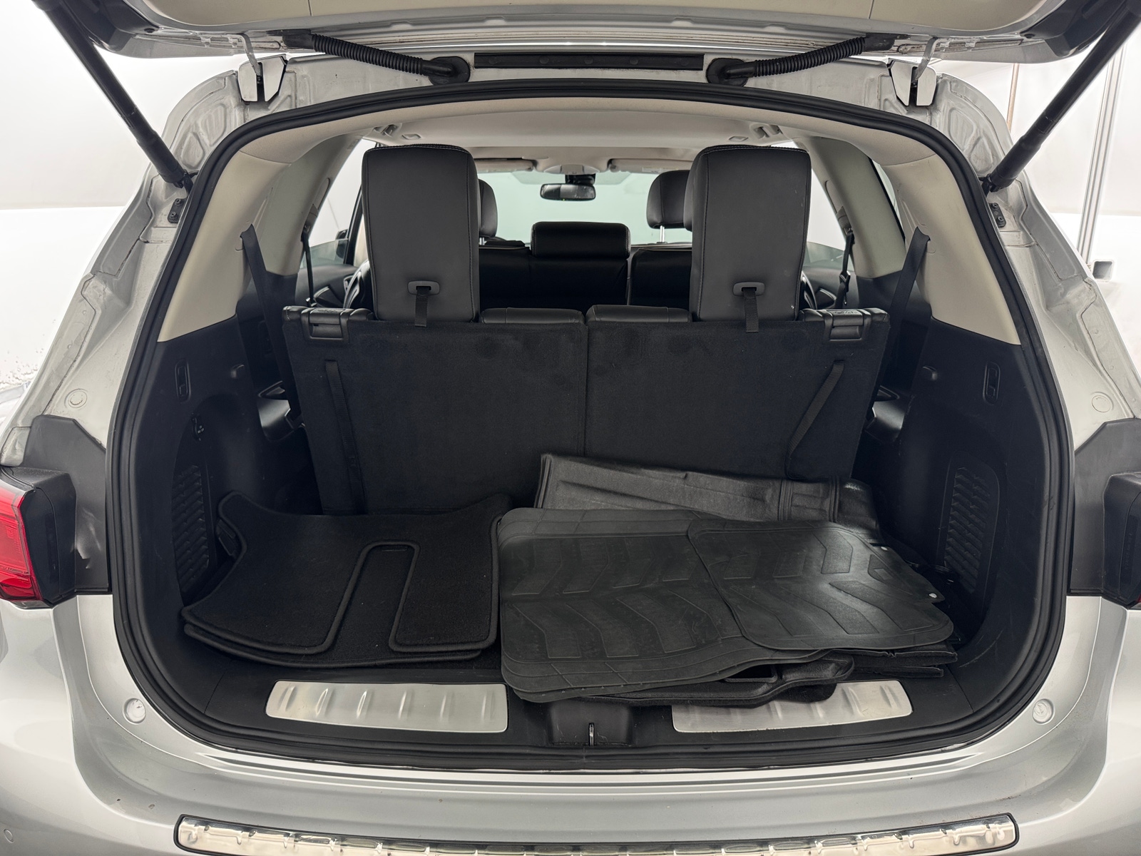 Thumbnail: 2018 INFINITI QX60 - 6