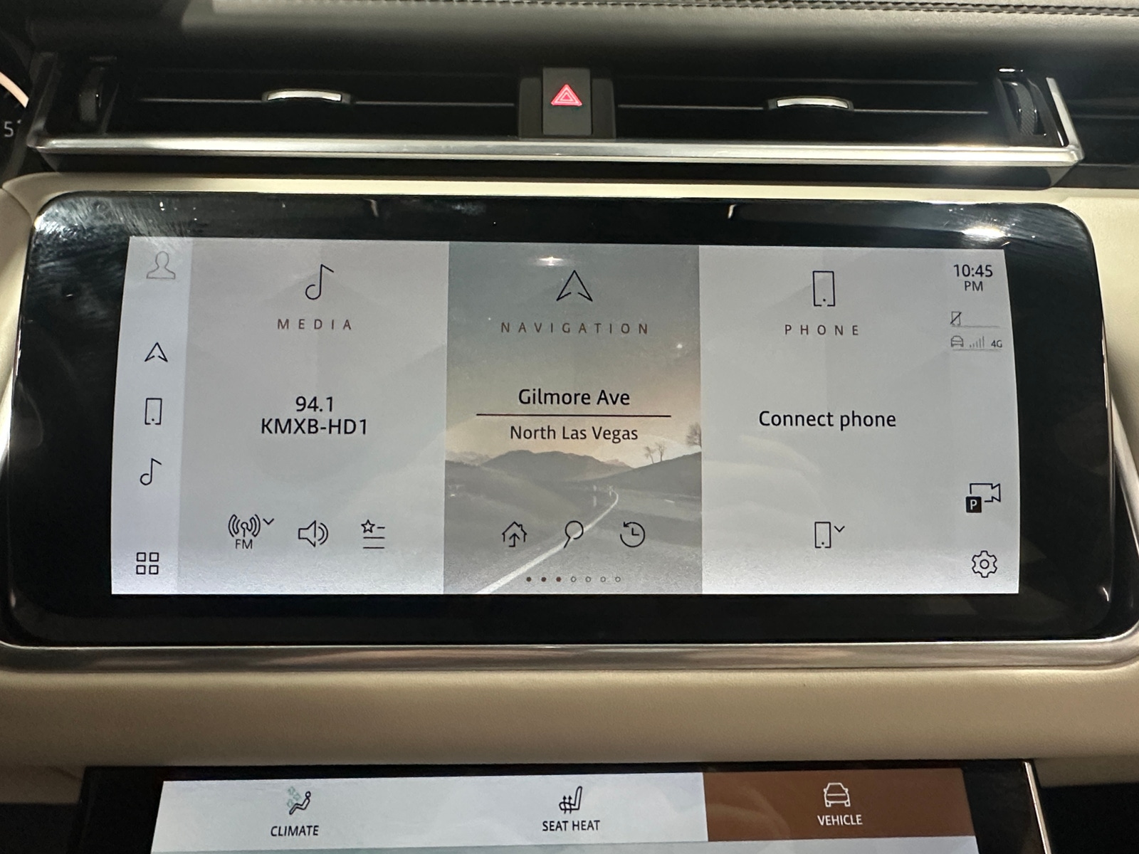 Thumbnail: 2022 Land Rover Range Rover Velar - 4