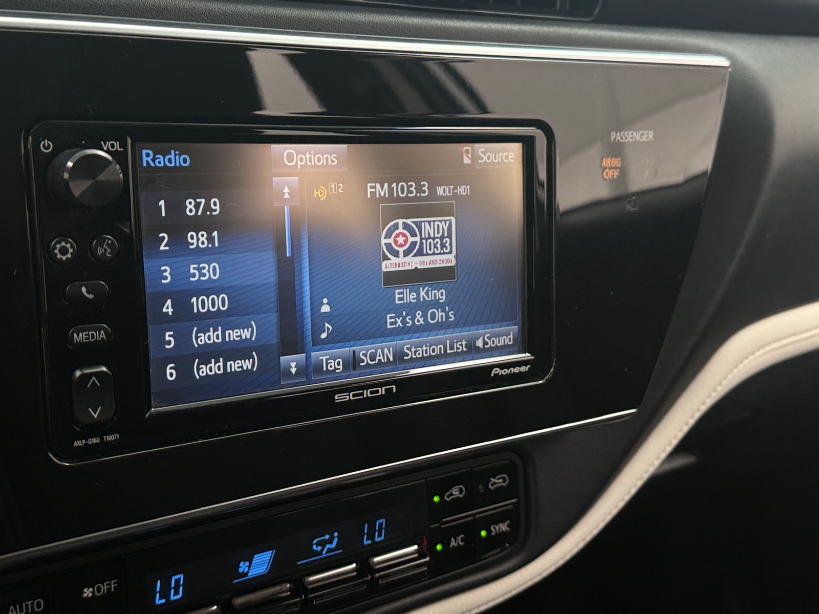 Thumbnail: 2016 Scion iM - 4