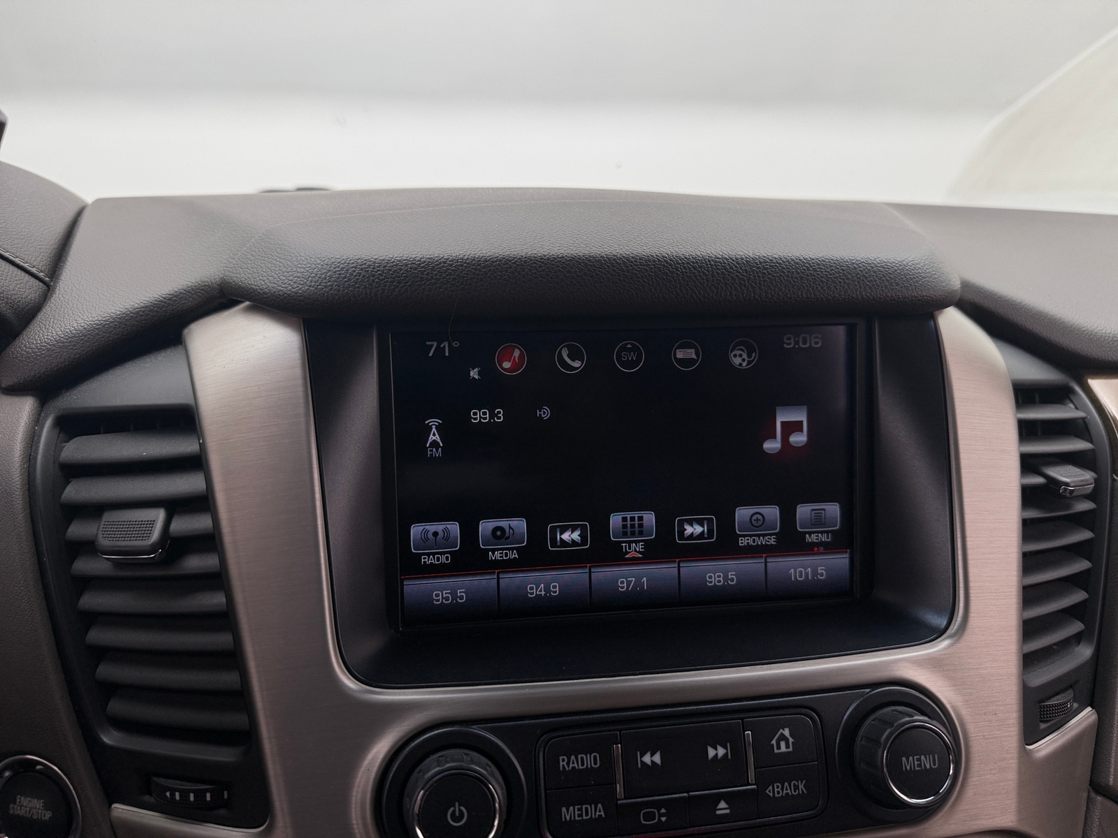 Thumbnail: 2016 GMC Yukon - 3