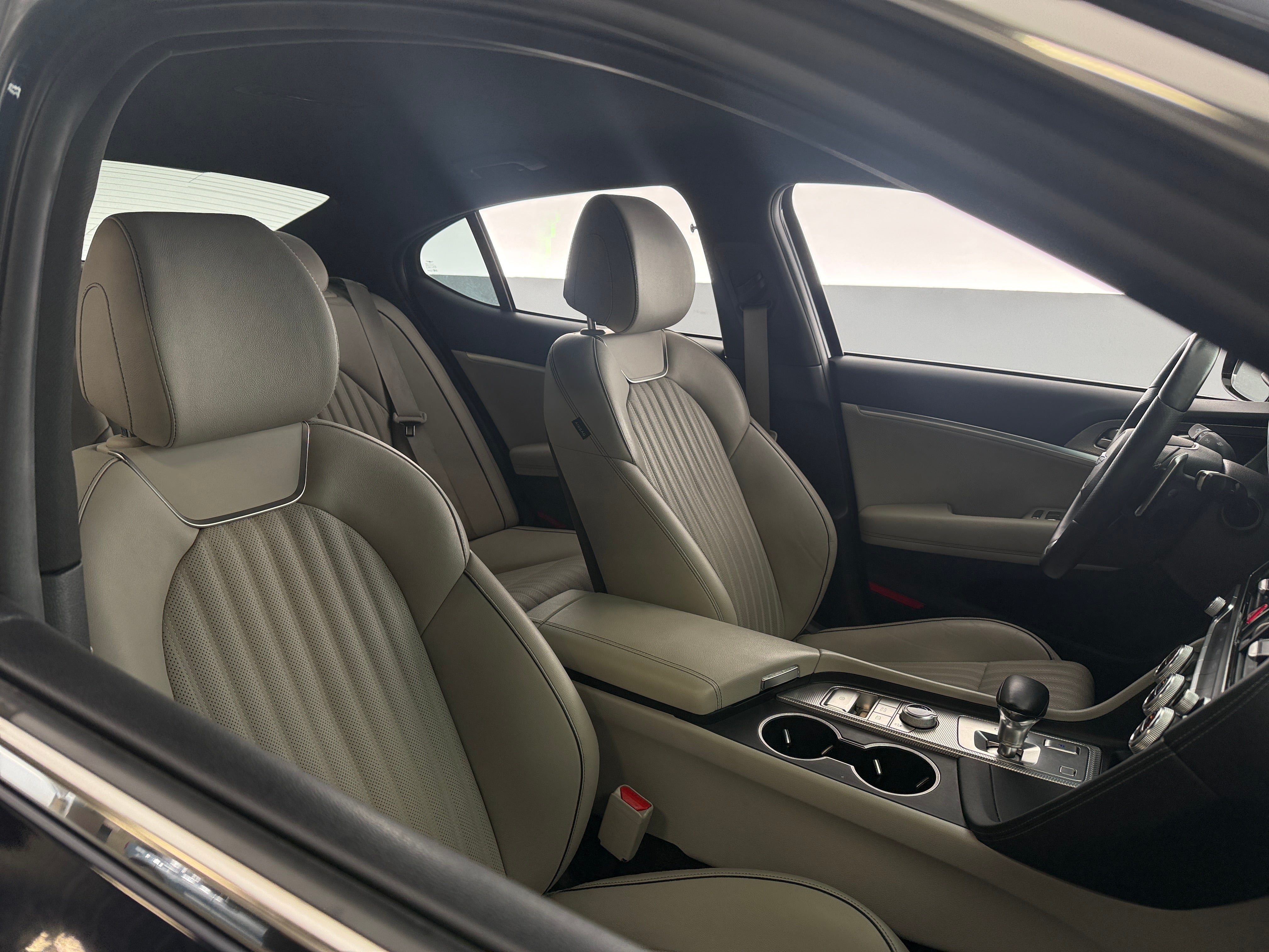 2022 GENESIS G70 Standard