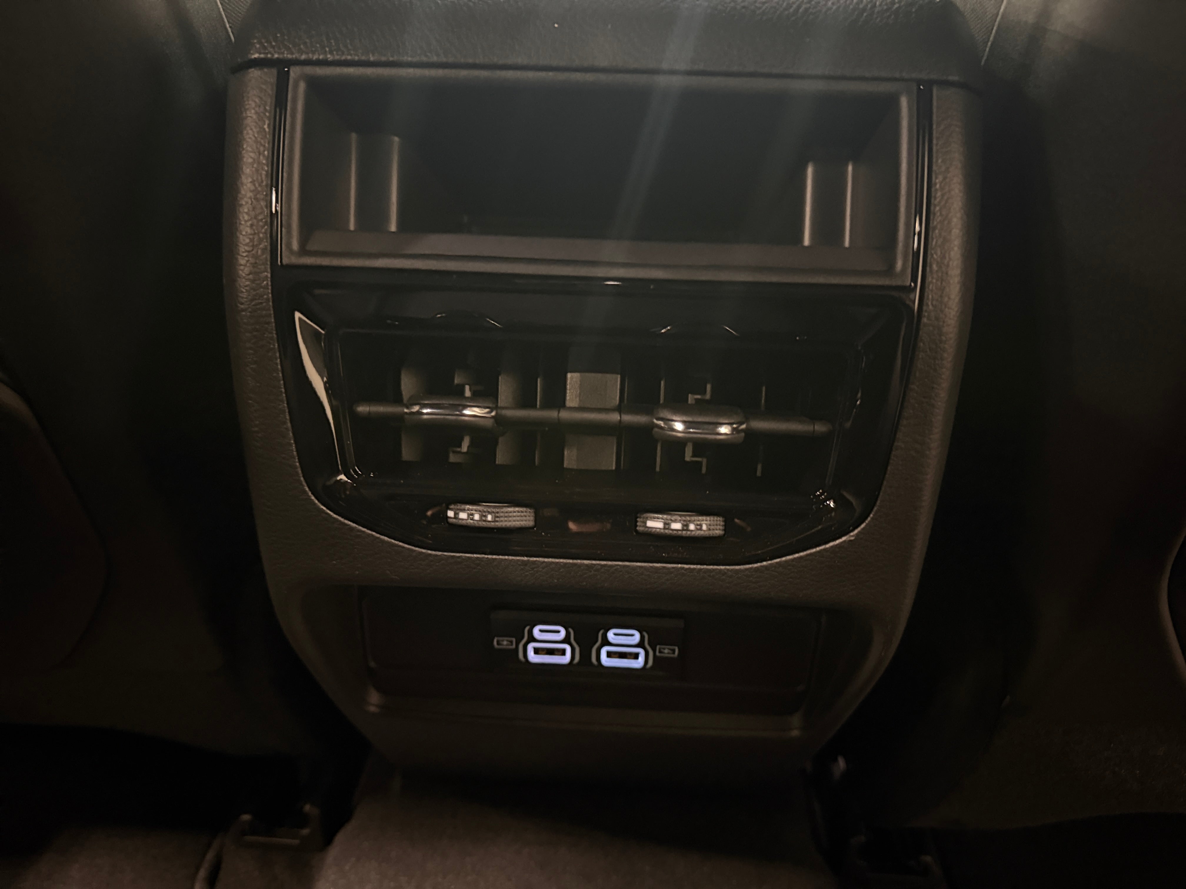 2027 Jeep Grand Cherokee