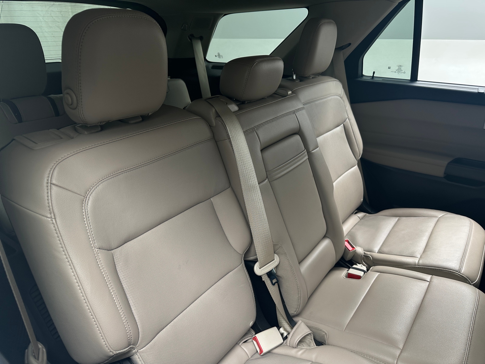 Thumbnail: 2020 Ford Explorer - 5