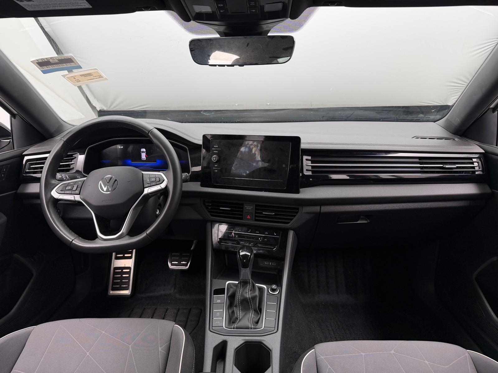 Thumbnail: 2025 Volkswagen Jetta - 3