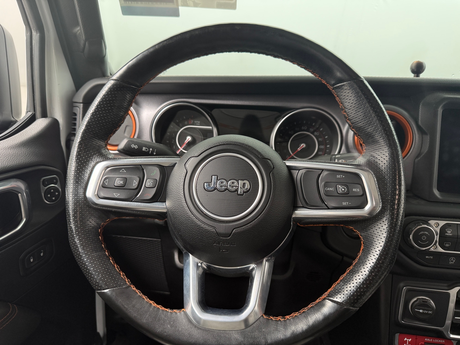 Thumbnail: 2021 Jeep Gladiator - 4