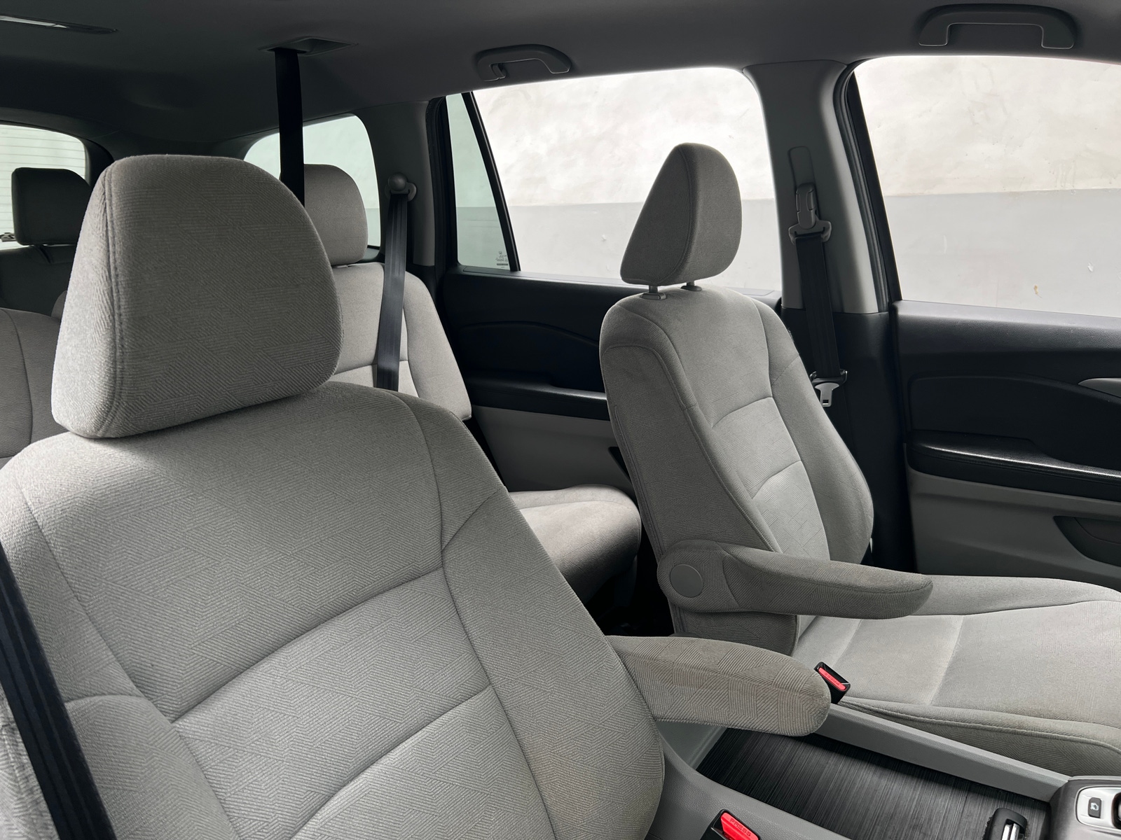 Thumbnail: 2019 Honda Pilot - 2