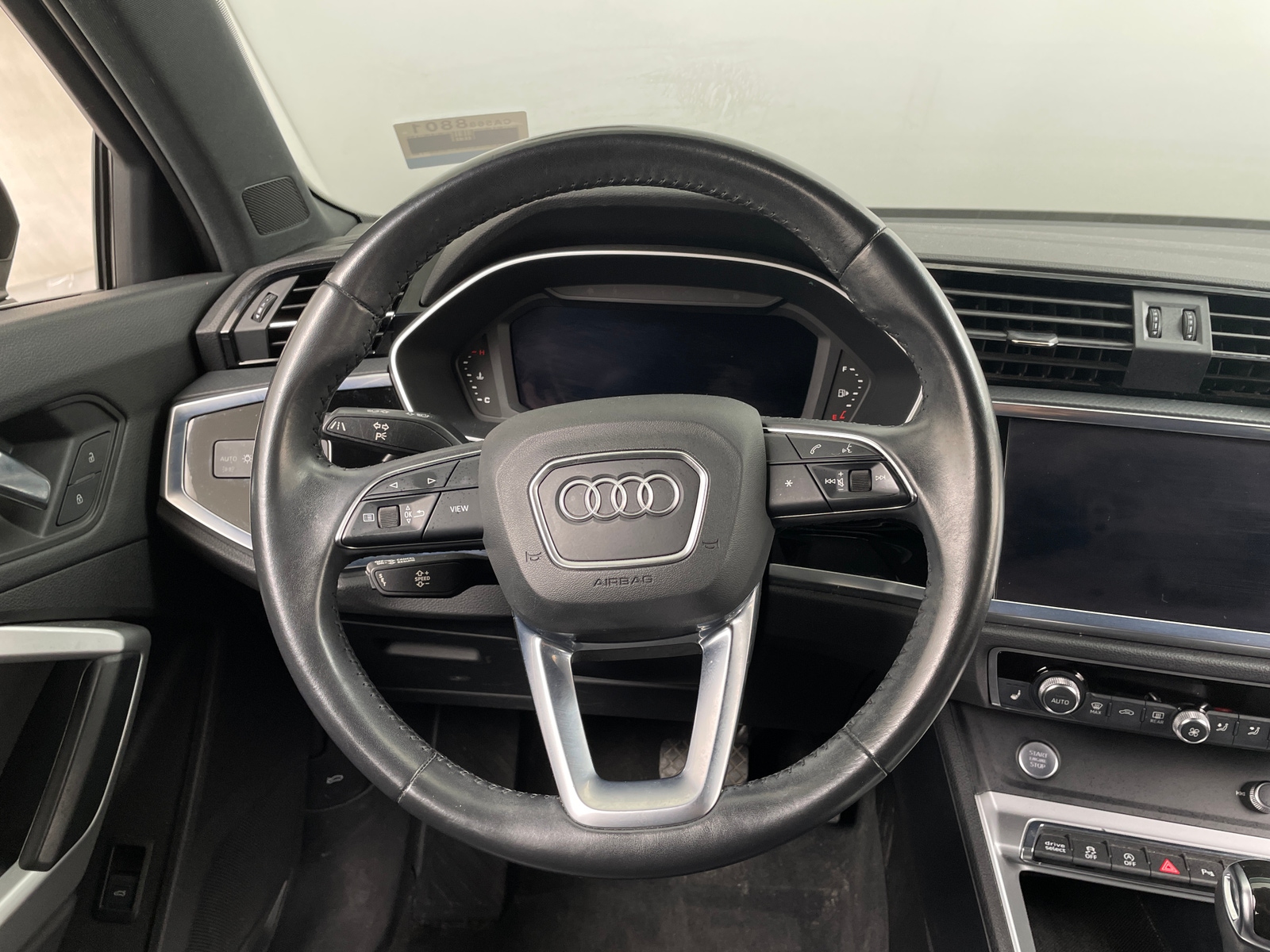 Thumbnail: 2020 Audi Q3 - 4