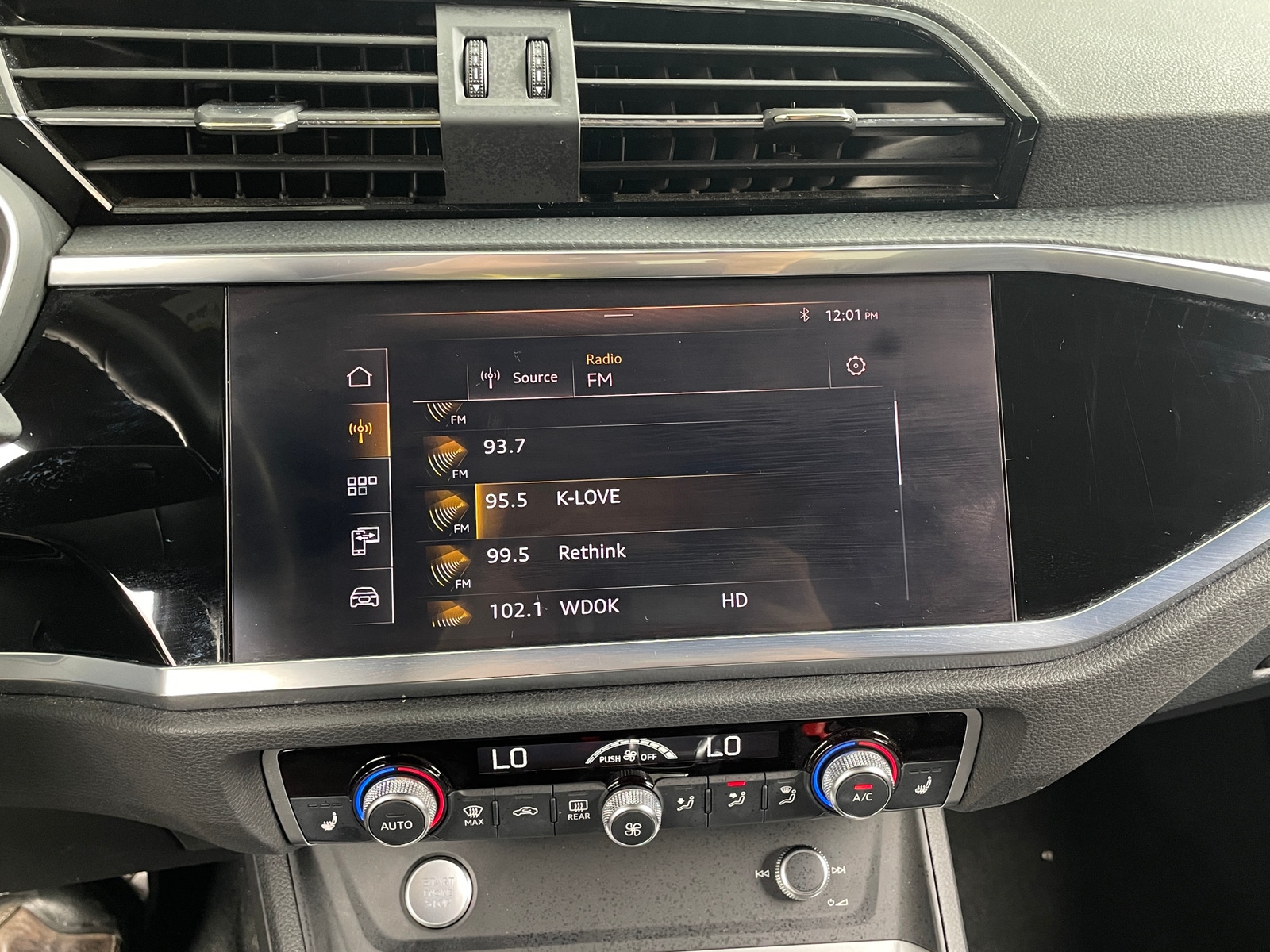 Thumbnail: 2020 Audi Q3 - 3