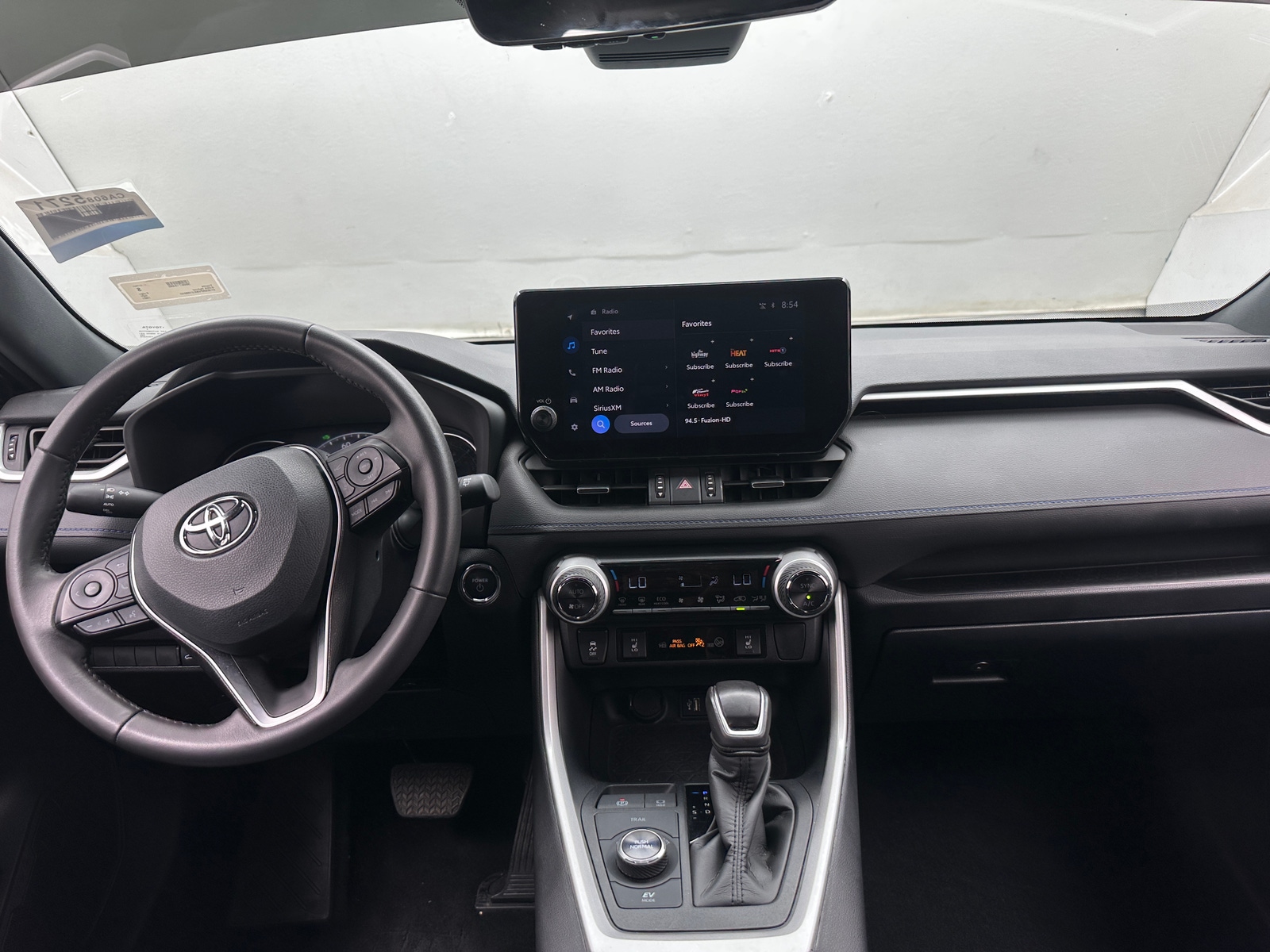 Thumbnail: 2025 Toyota RAV4 - 3