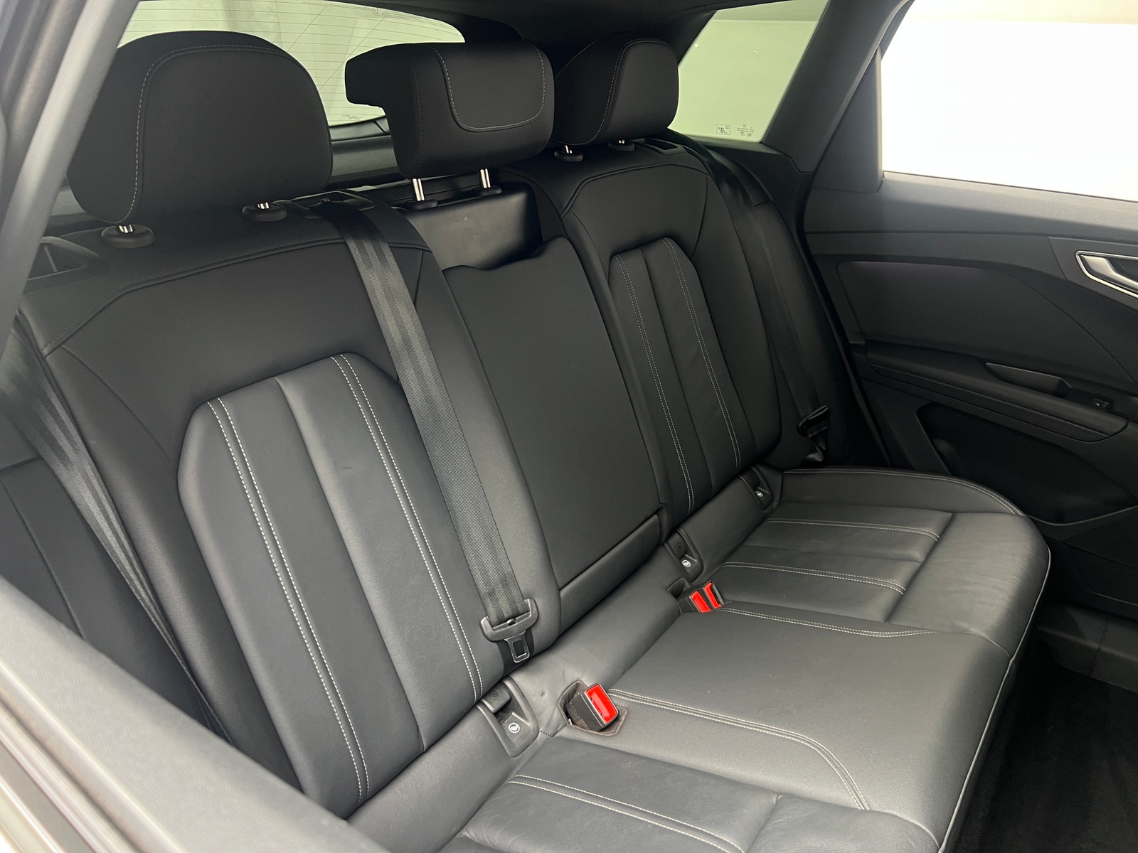Thumbnail: 2023 Audi Q4 e-tron - 5