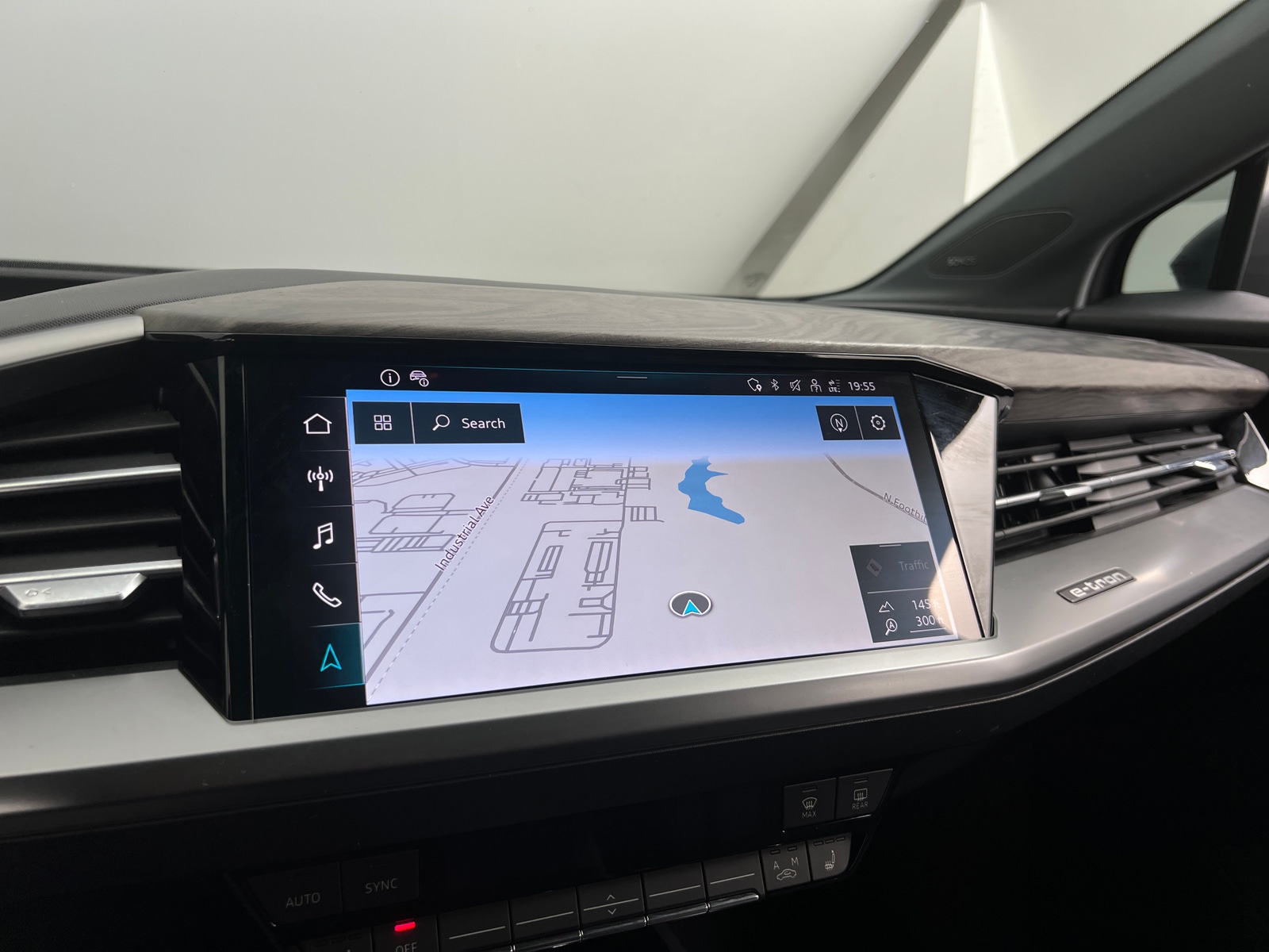 Thumbnail: 2023 Audi Q4 e-tron - 3