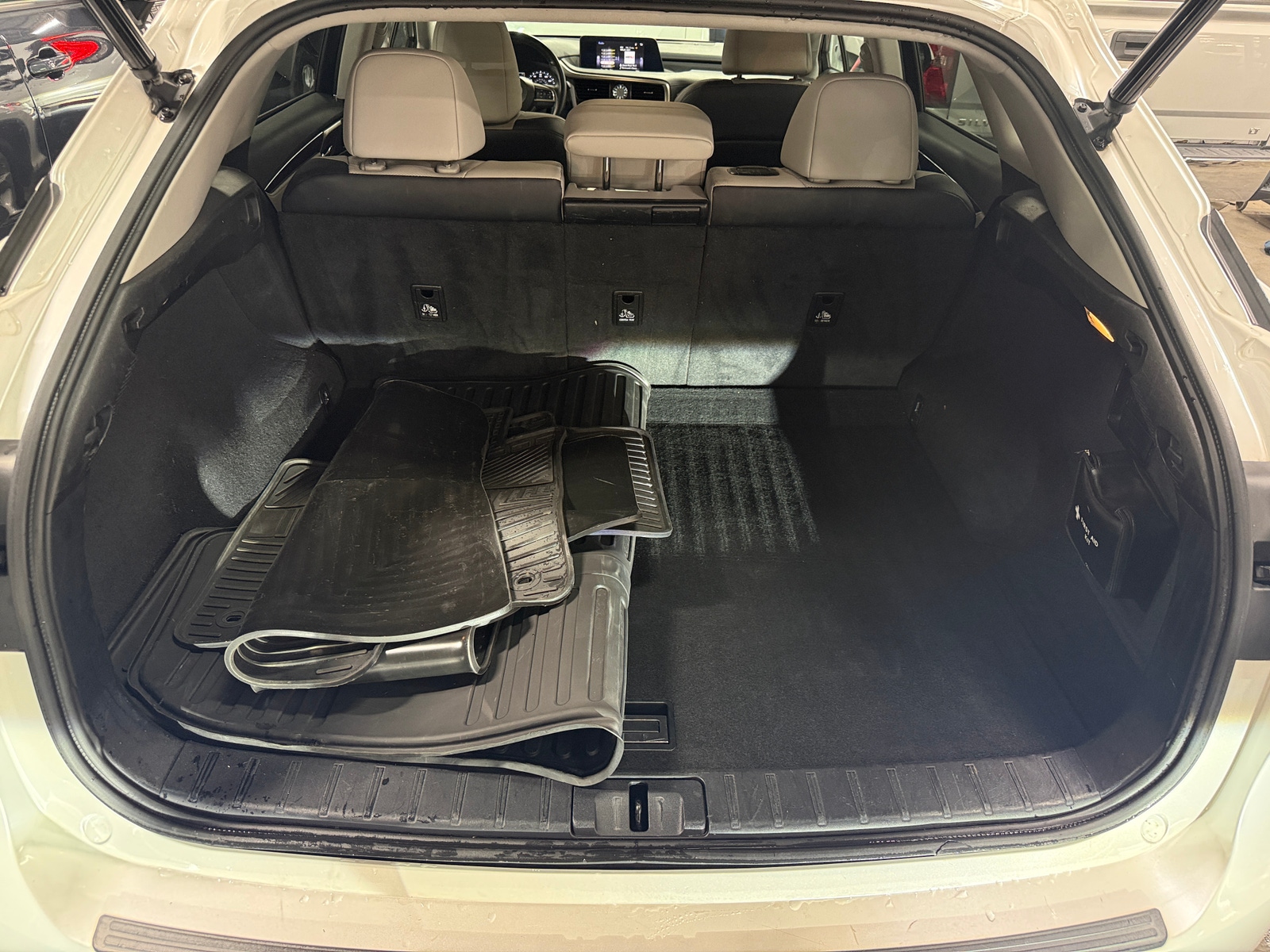 Thumbnail: 2016 Lexus RX - 6