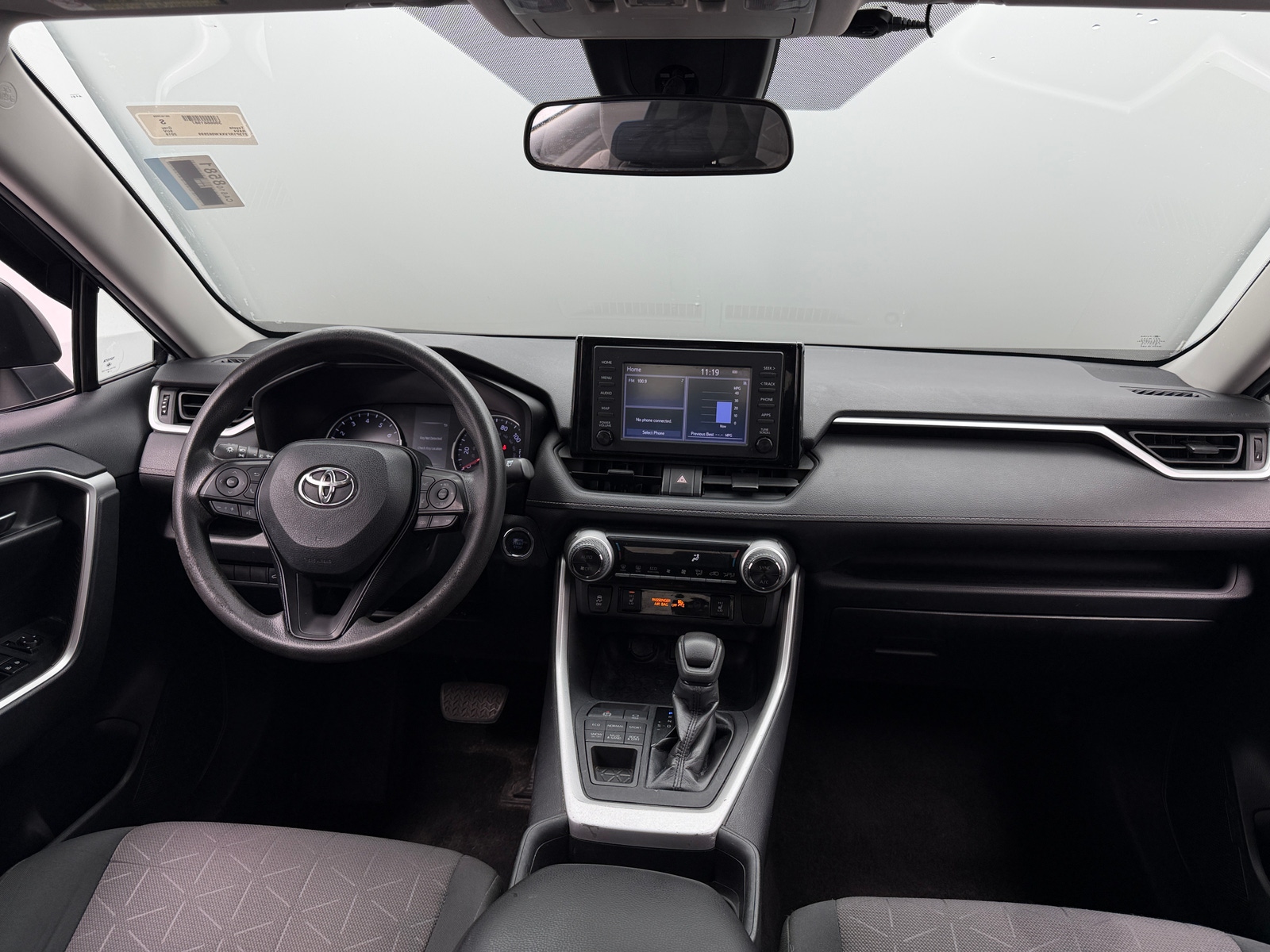 Thumbnail: 2019 Toyota RAV4 - 3