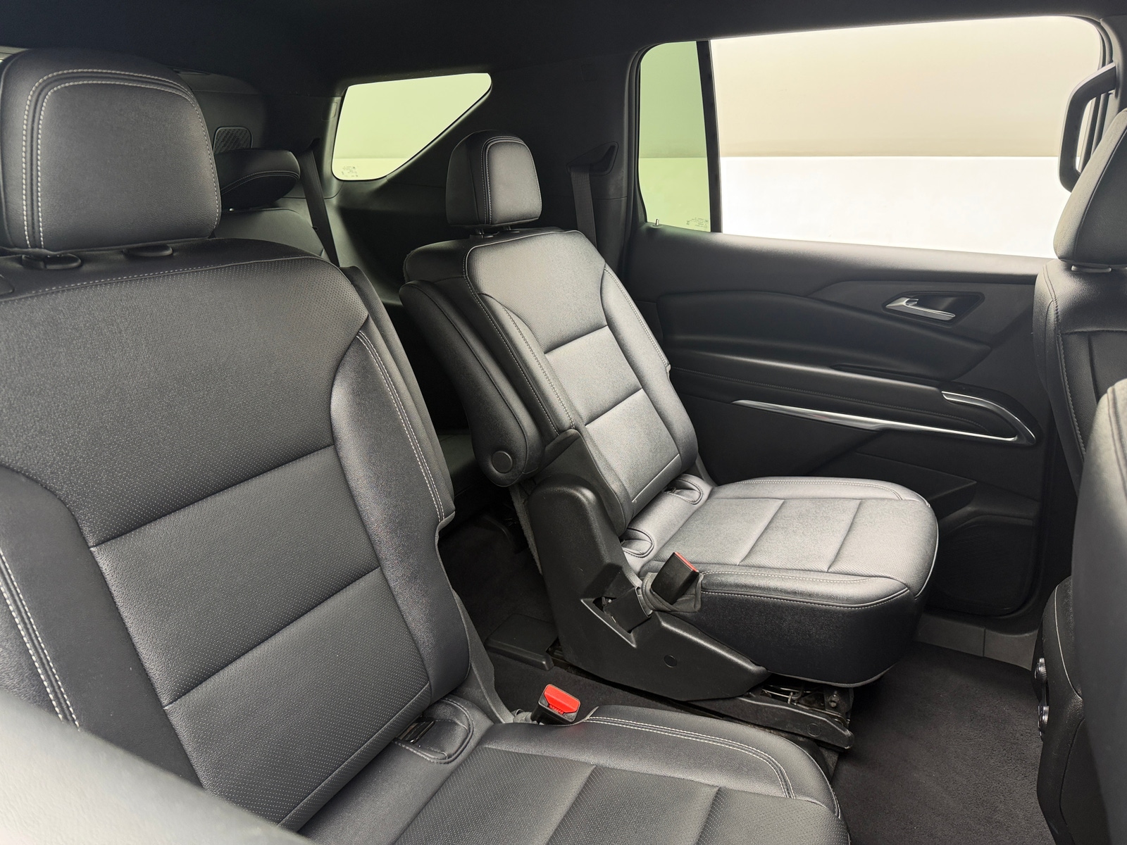 Thumbnail: 2025 Chevrolet Traverse - 5