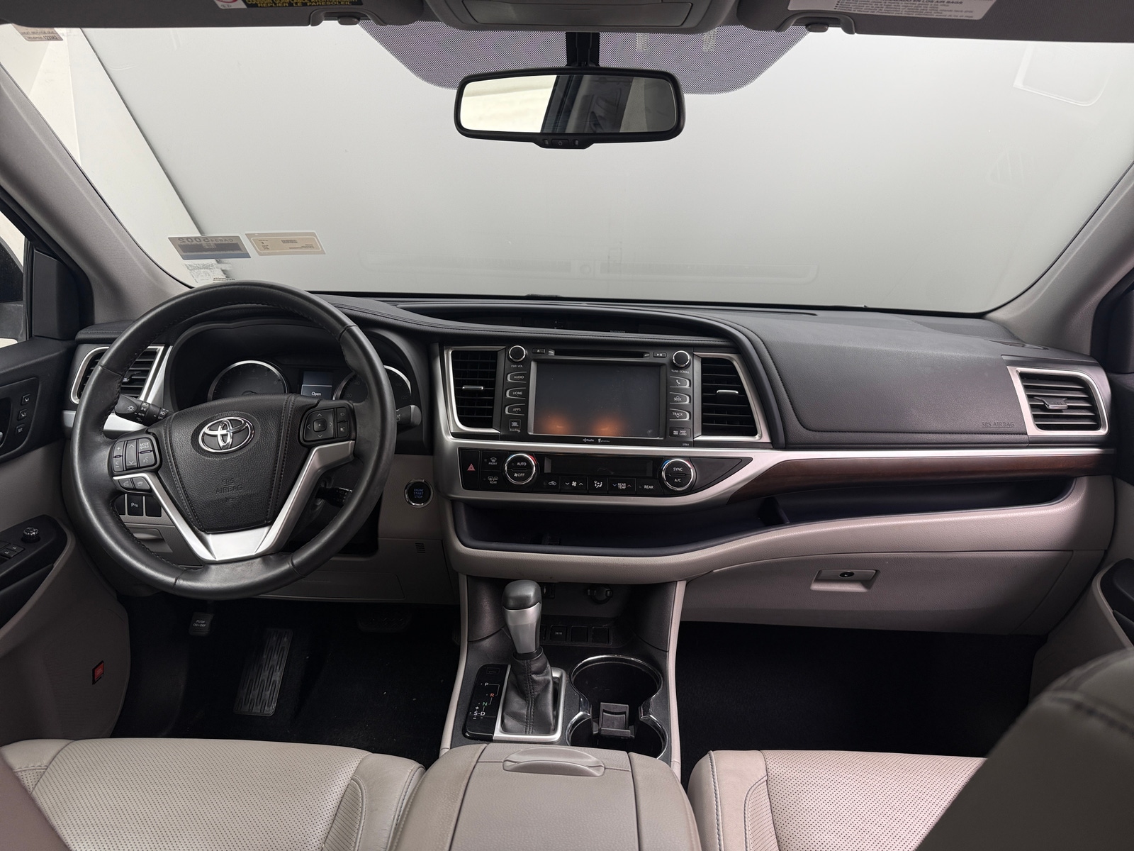 Thumbnail: 2014 Toyota Highlander - 3