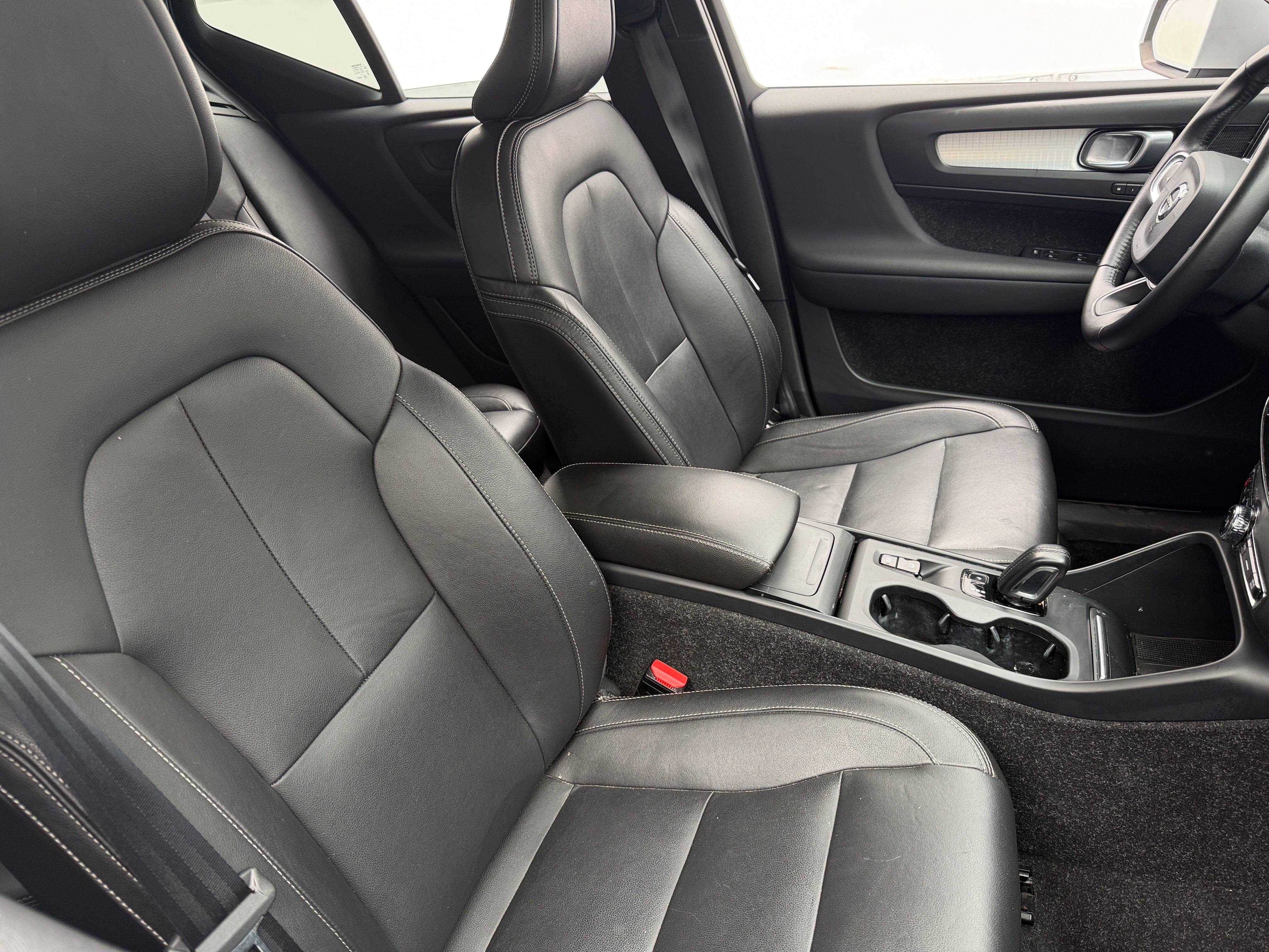 2020 Volvo XC40