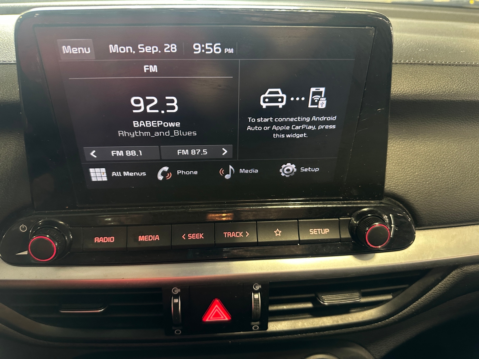 Thumbnail: 2024 Kia Forte - 4