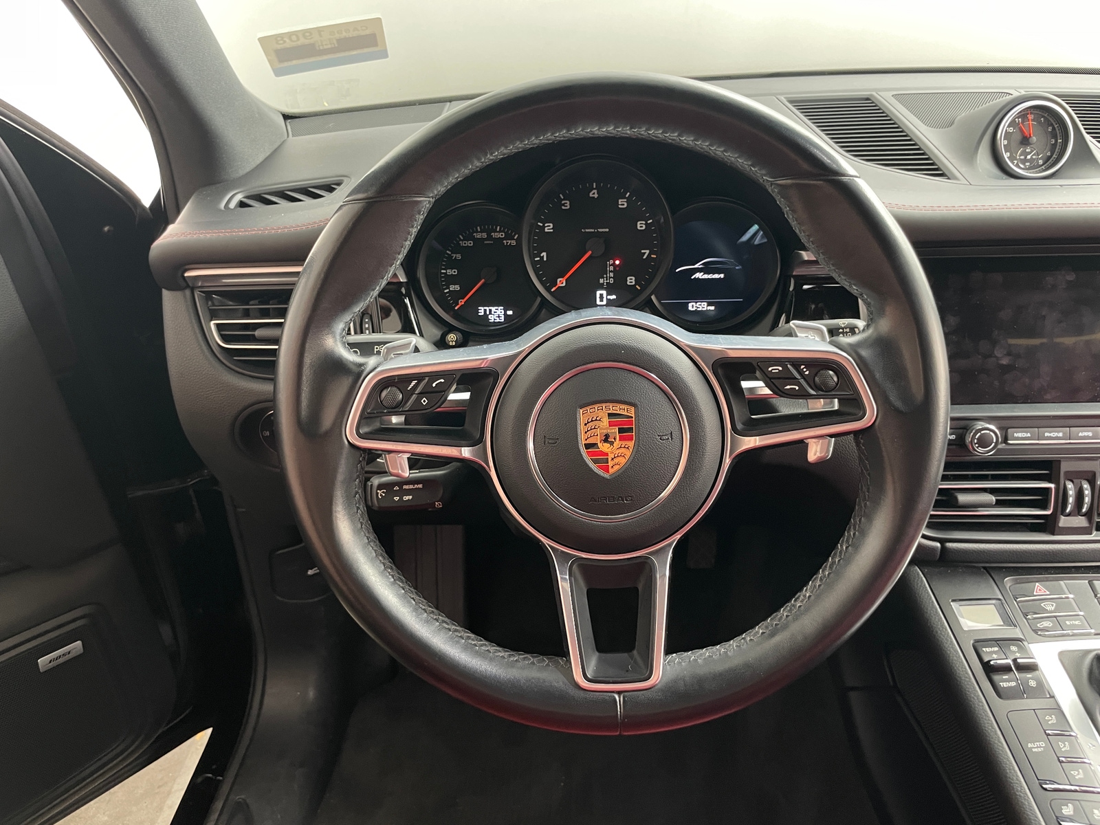 Thumbnail: 2019 Porsche Macan - 4
