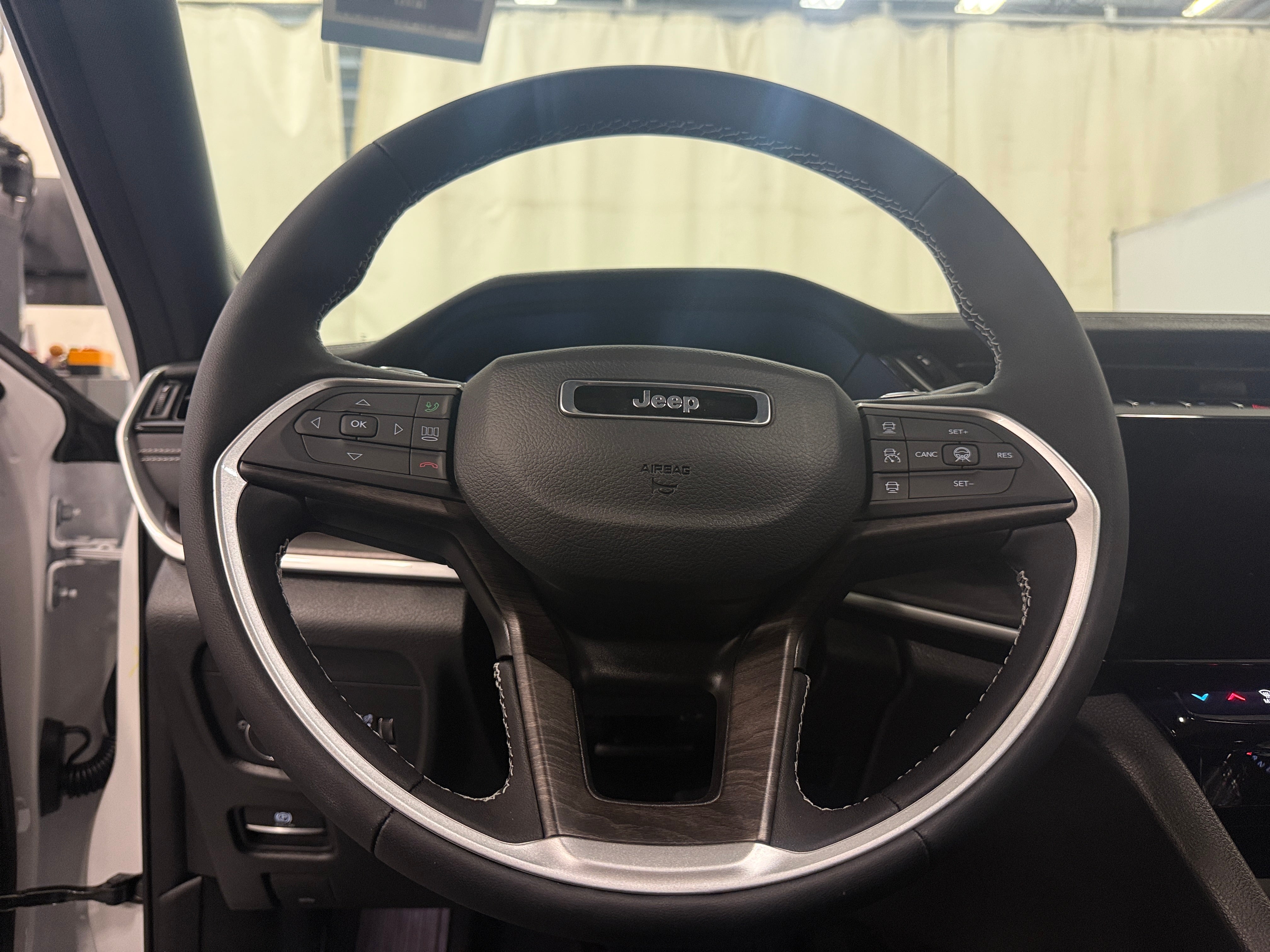 2027 Jeep Grand Cherokee