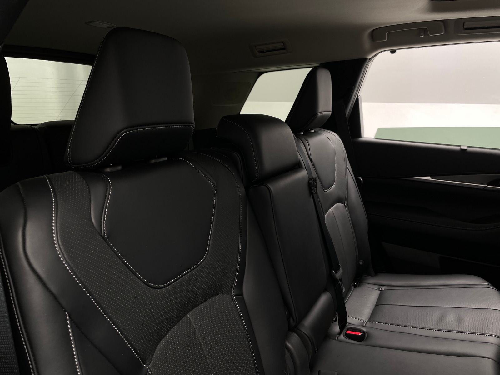 Thumbnail: 2024 INFINITI QX60 - 5