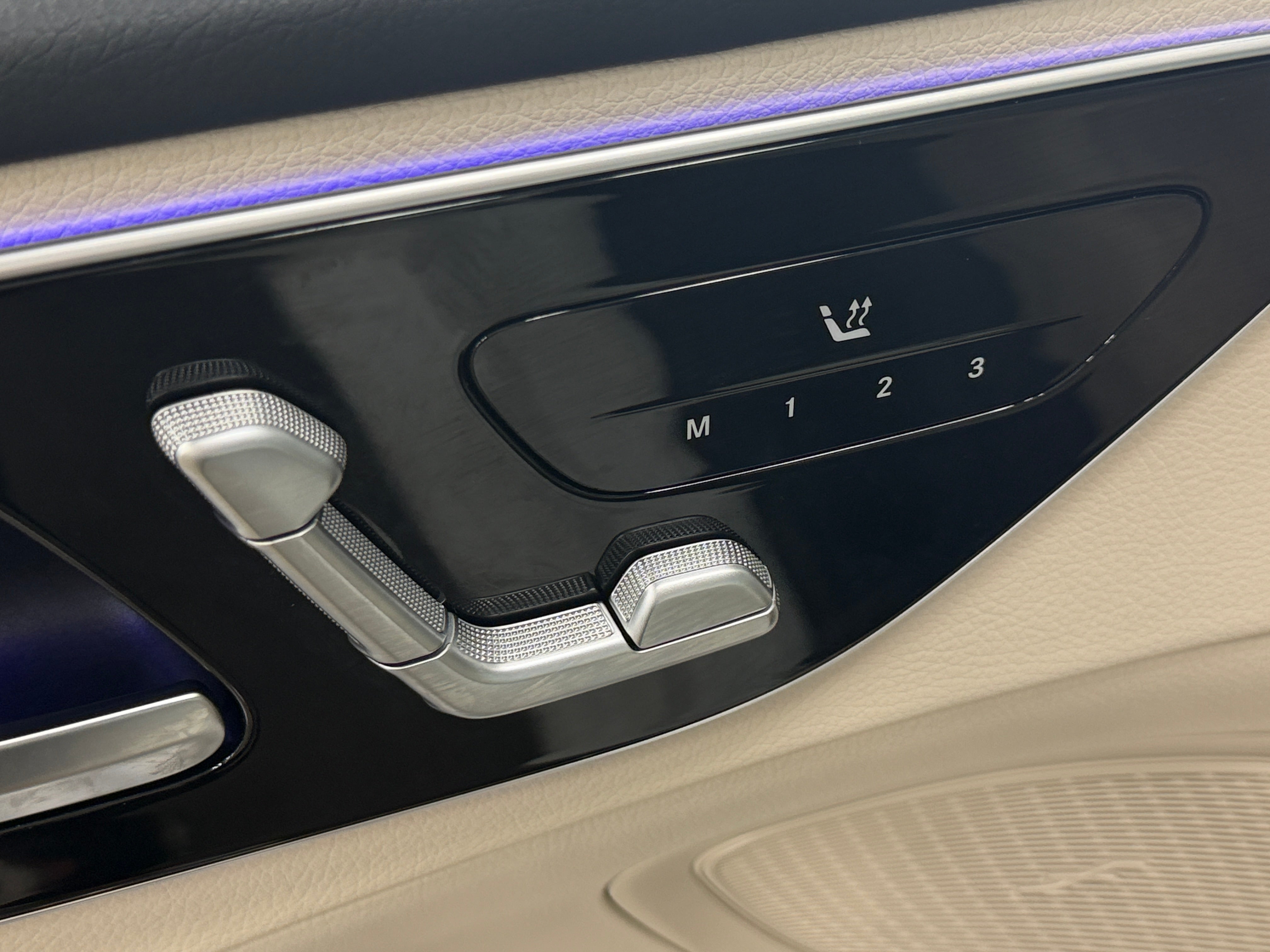 2026 Mercedes-Benz C-Class Sedan C 300 - Photo 12