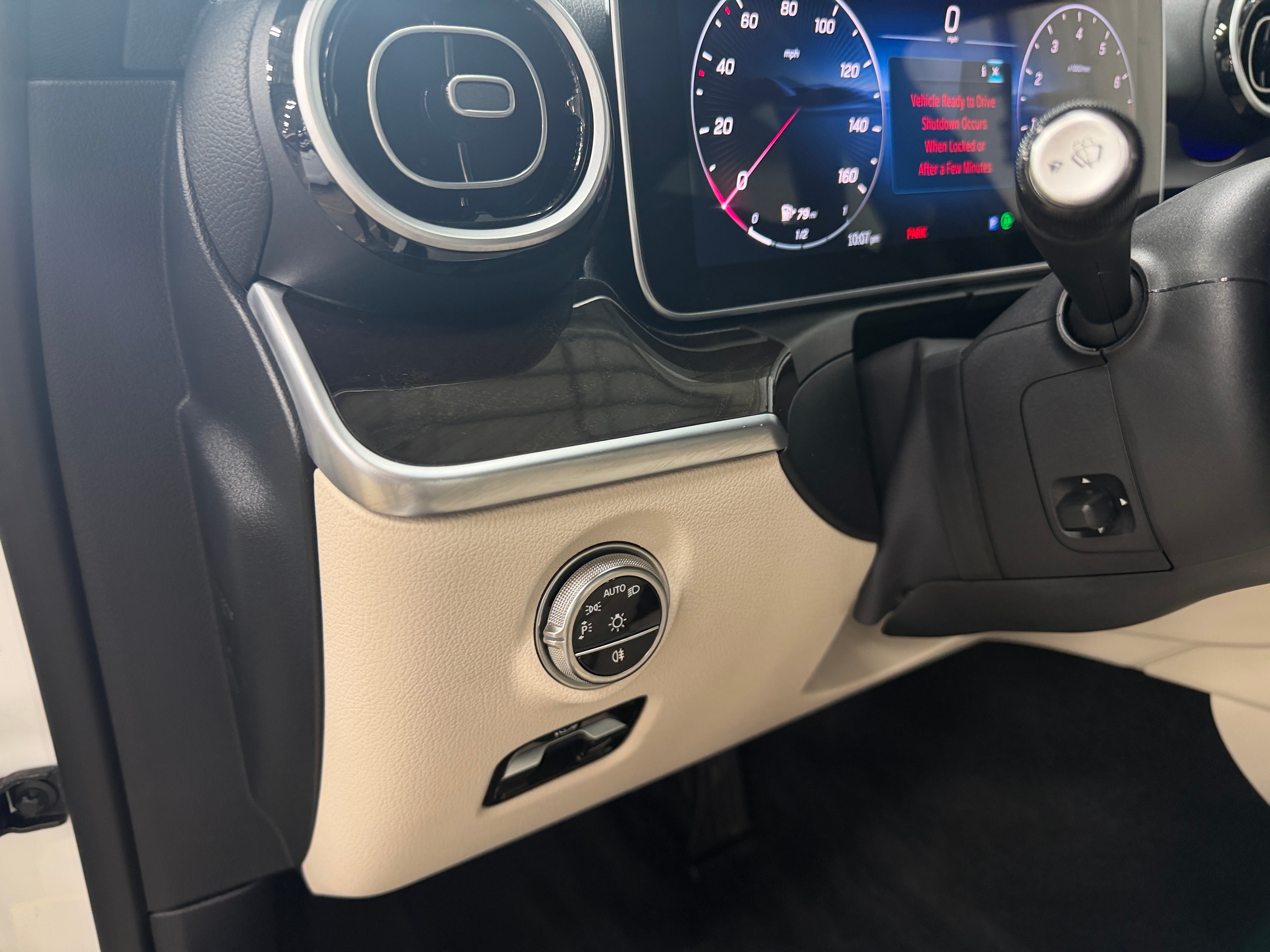 2026 Mercedes-Benz C-Class Sedan C 300 - Photo 13
