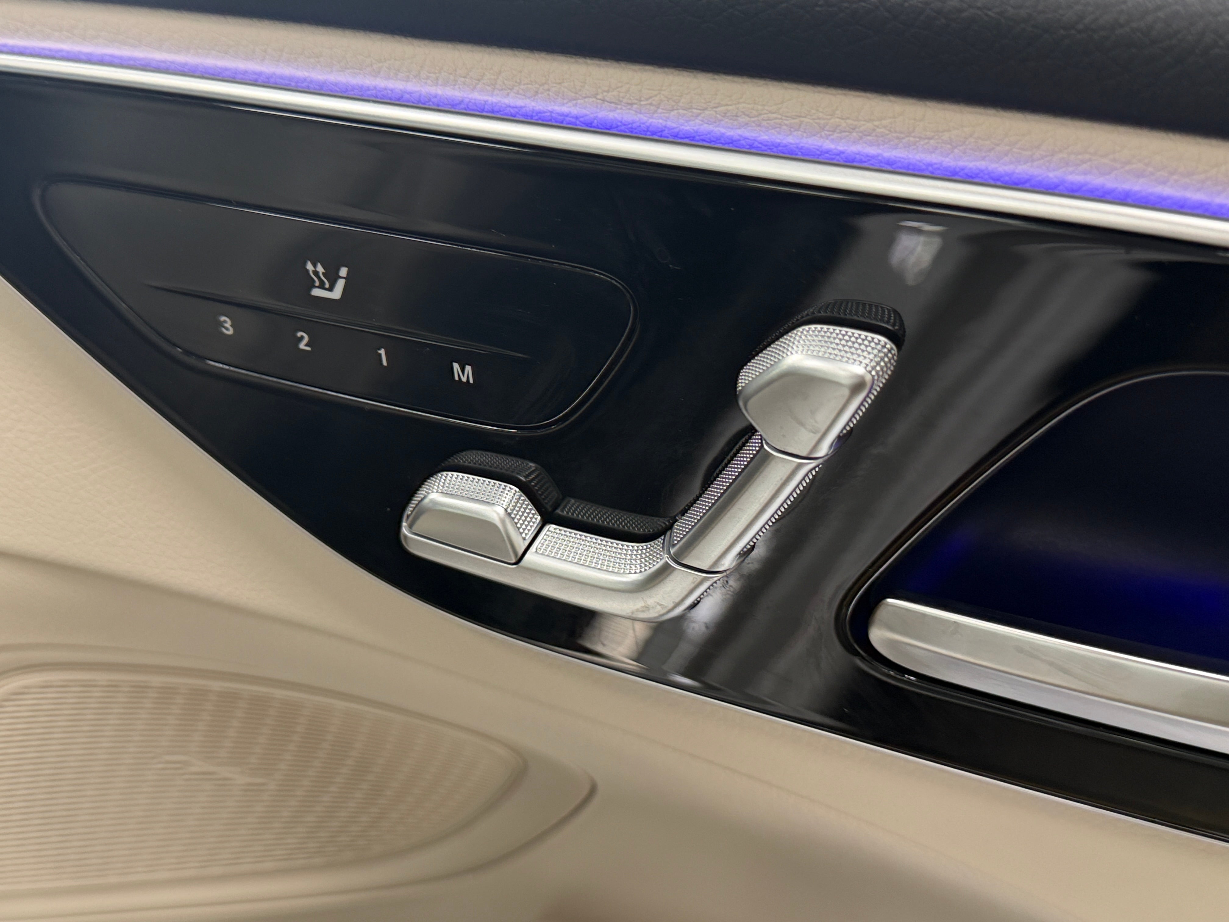 2026 Mercedes-Benz C-Class Sedan C 300 - Photo 21