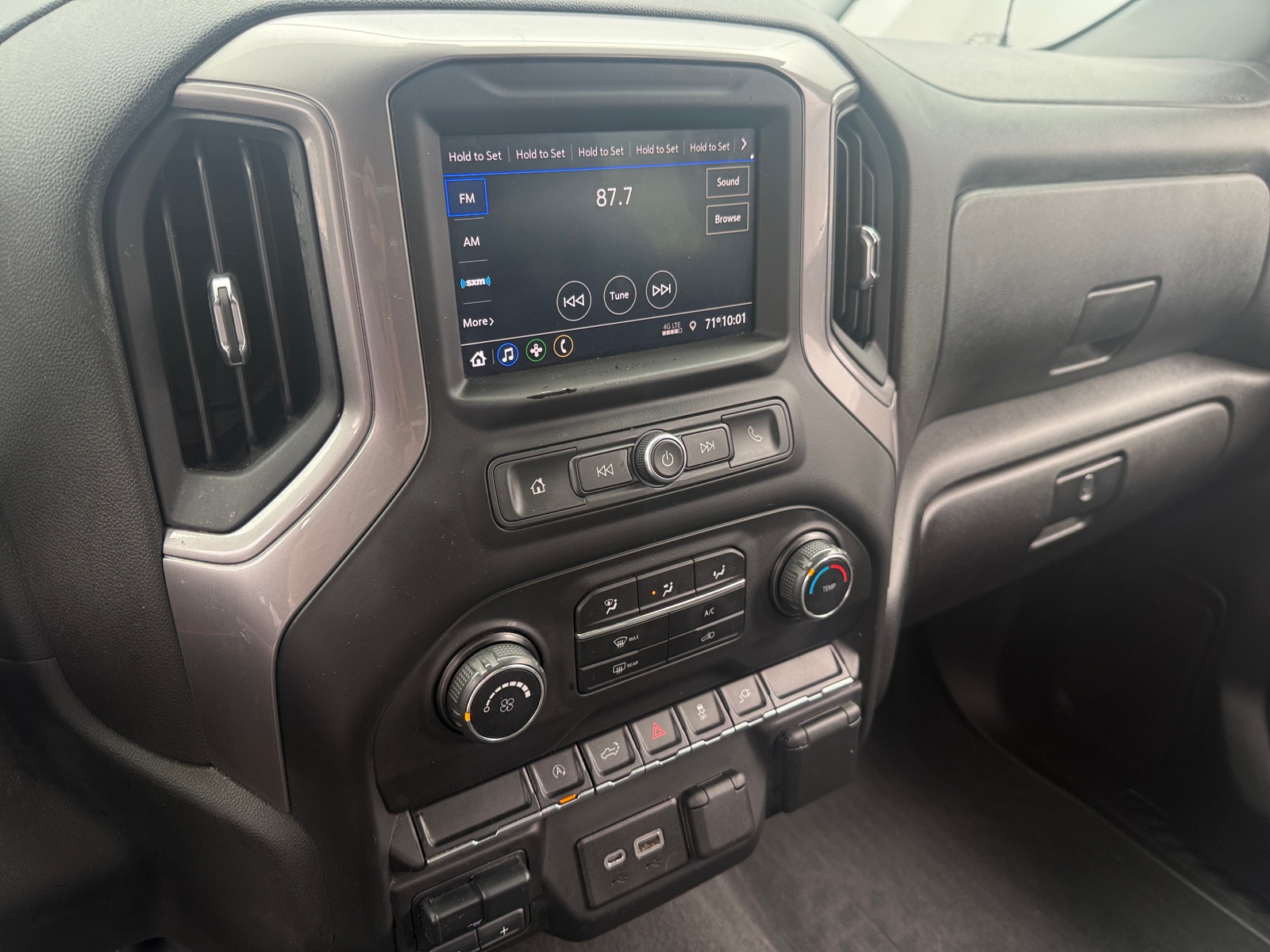 Thumbnail: 2021 Chevrolet Silverado 1500 - 4