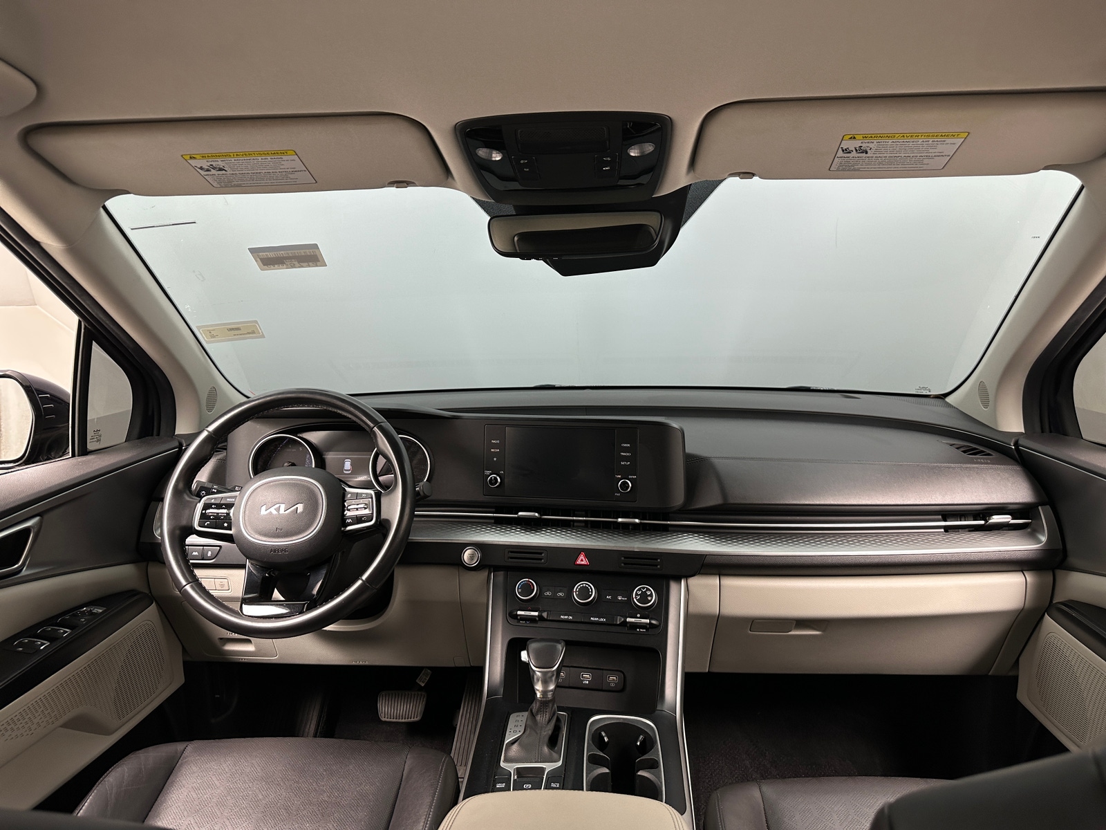 Thumbnail: 2023 Kia Carnival - 2