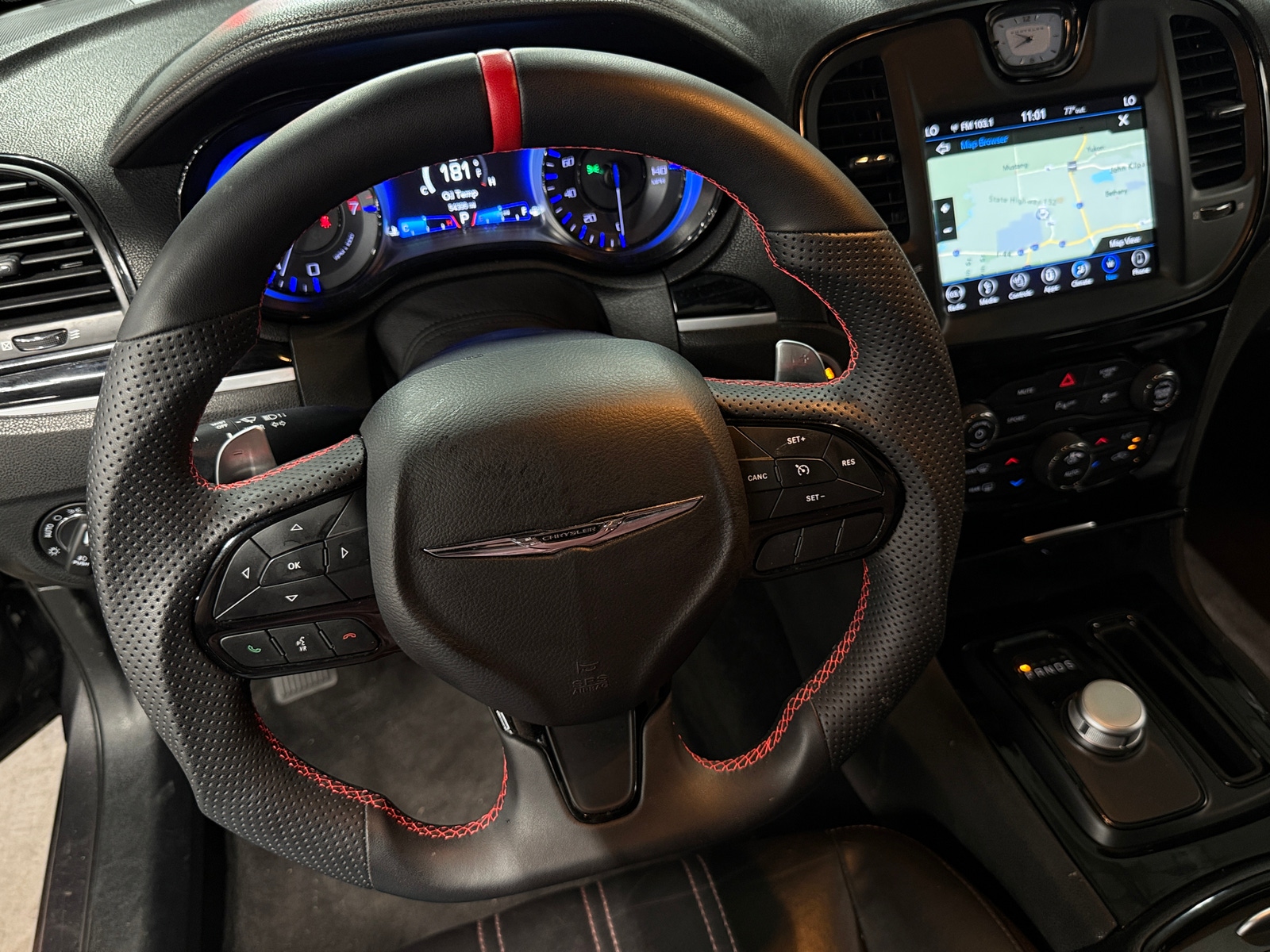Thumbnail: 2018 Chrysler 300 - 4