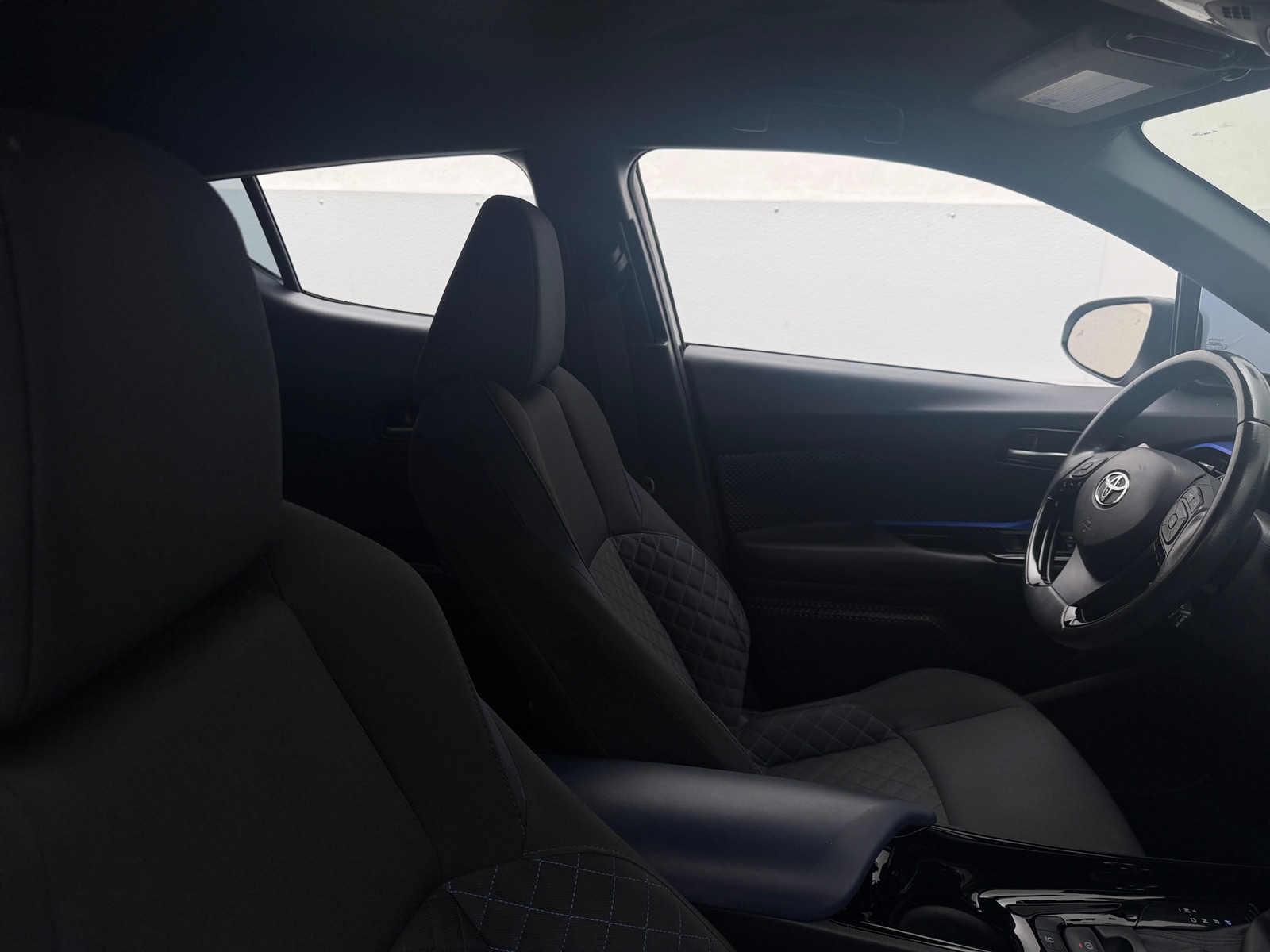 Thumbnail: 2020 Toyota C-HR - 2