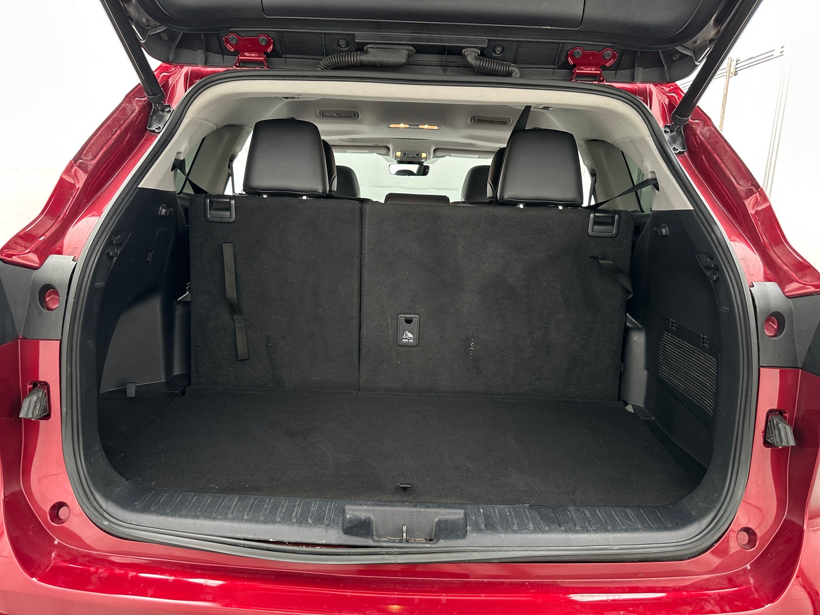 Thumbnail: 2021 Toyota Highlander - 7