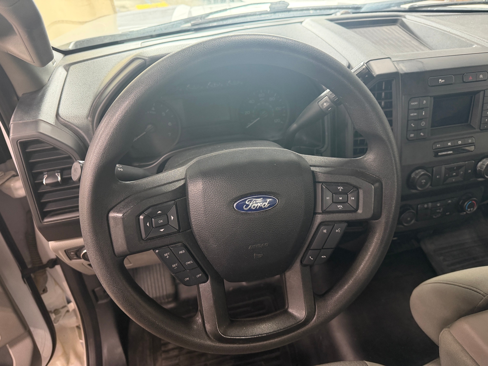 Thumbnail: 2020 Ford Econoline - 5