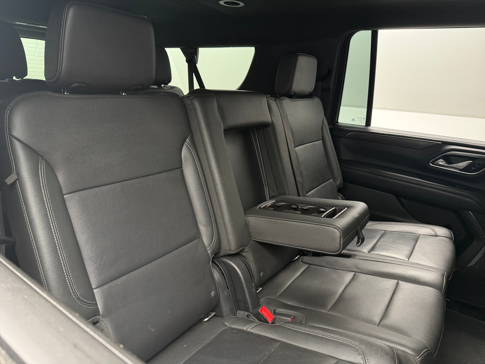 Thumbnail: 2022 Chevrolet Suburban - 5