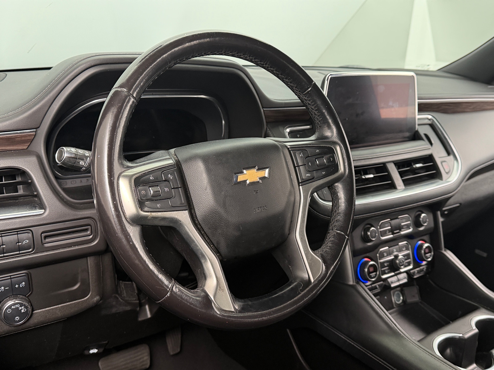 Thumbnail: 2022 Chevrolet Suburban - 4