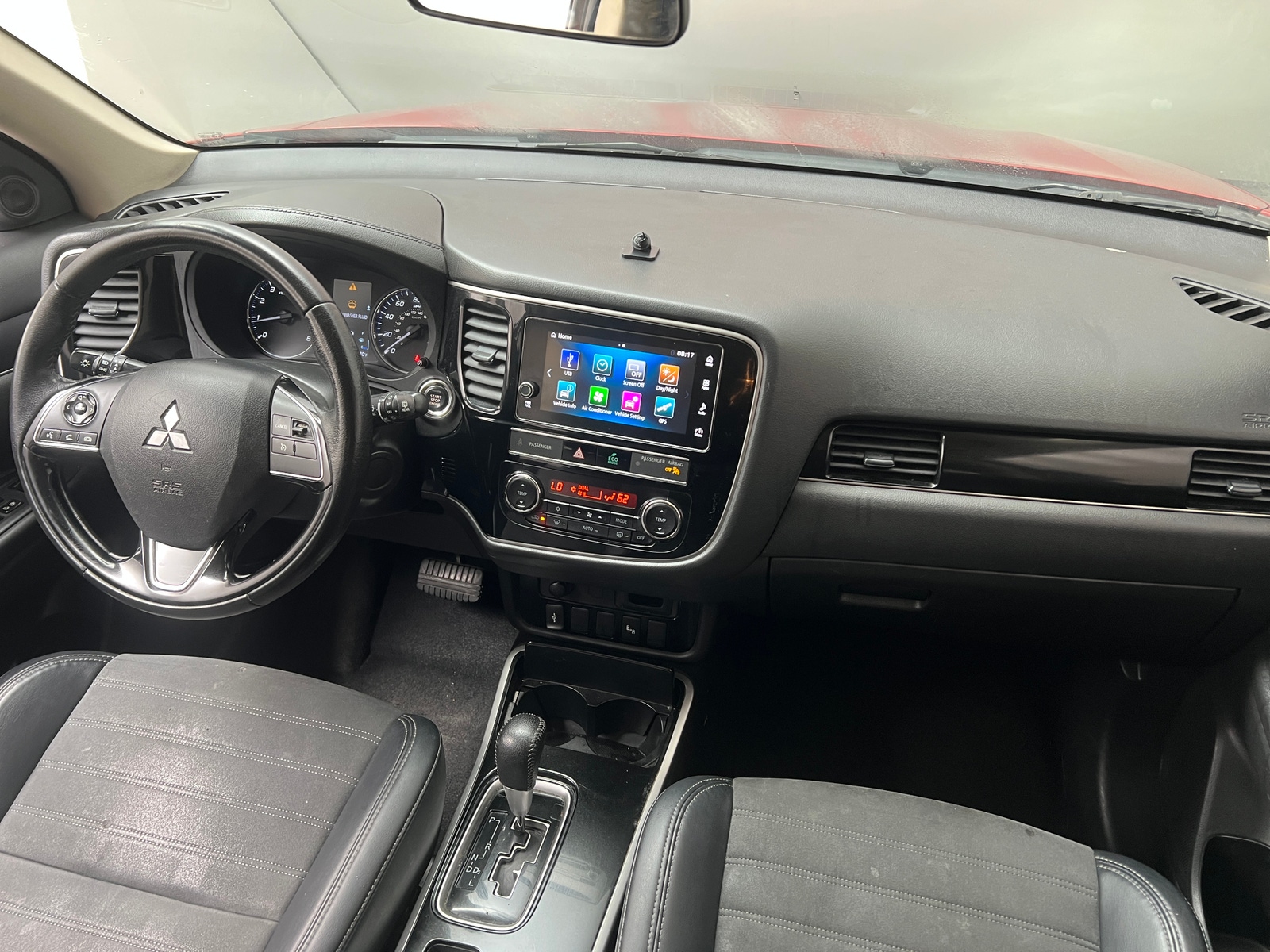 Thumbnail: 2019 Mitsubishi Outlander - 3
