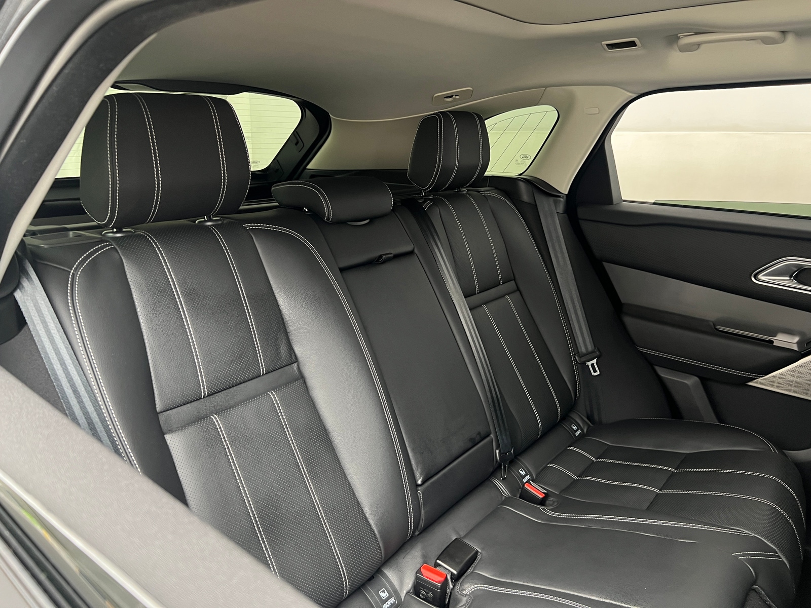 Thumbnail: 2020 Land Rover Range Rover Velar - 5