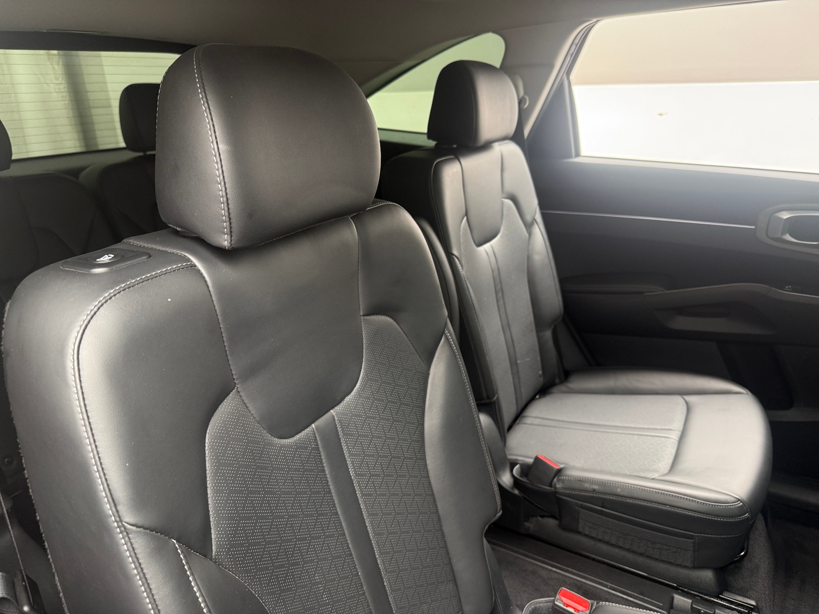 Thumbnail: 2023 Kia Sorento - 5