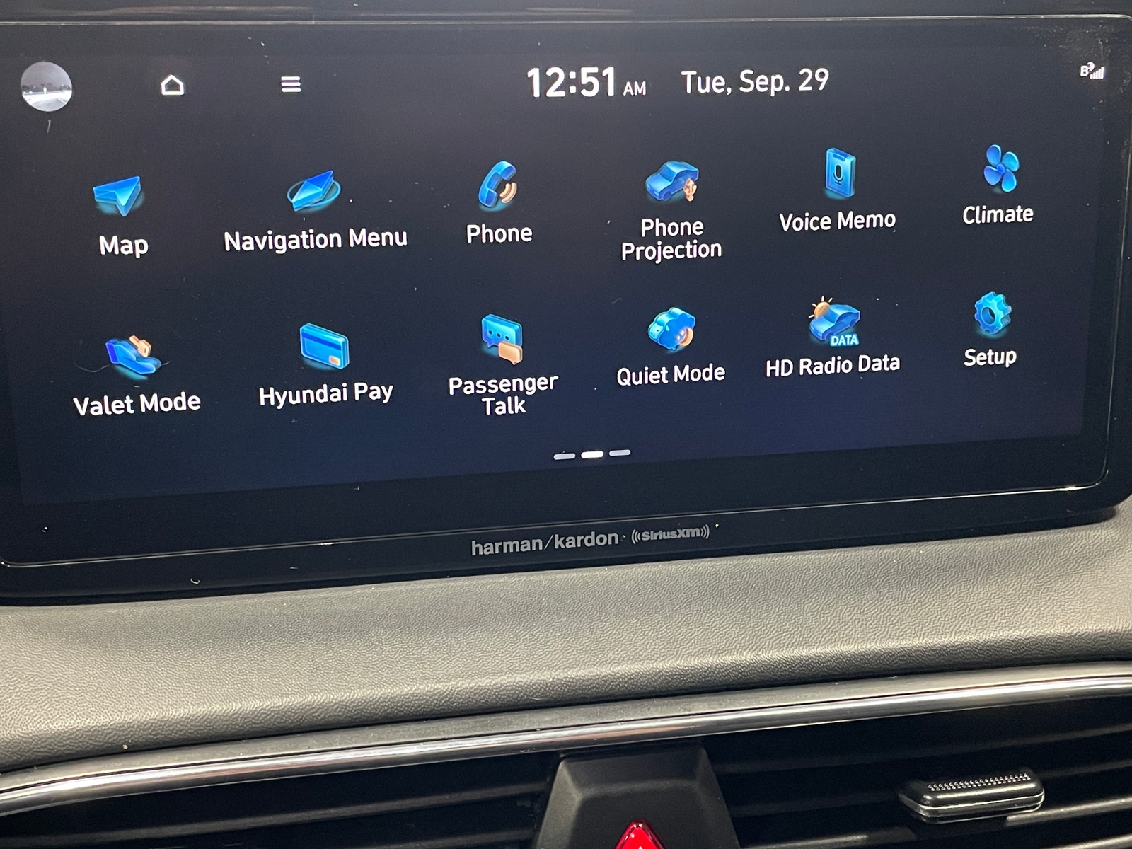 Thumbnail: 2023 Hyundai Santa Fe - 3